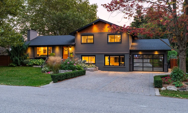 600 Deborah Crescent