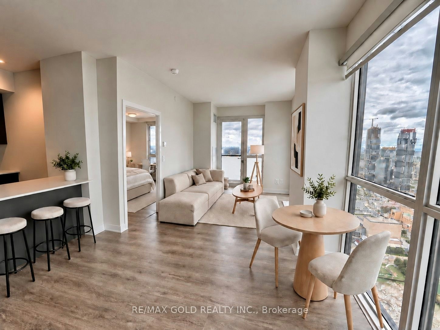 4403-430 Square One Drive, Mississauga, ON, L5B 0L6 - 8