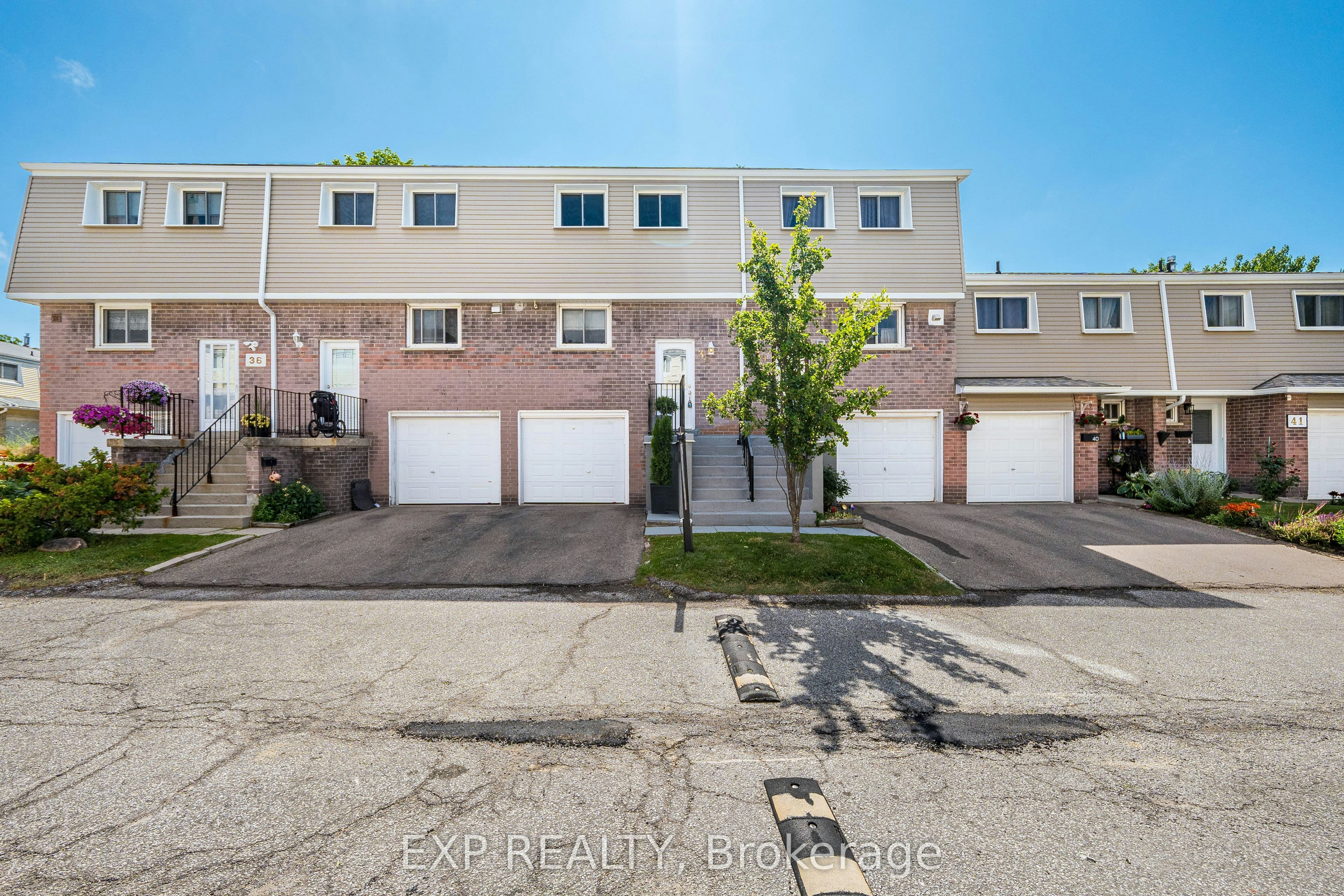 38-400 Mississauga Valley Boulevard, Mississauga, ON, L5A 3N6