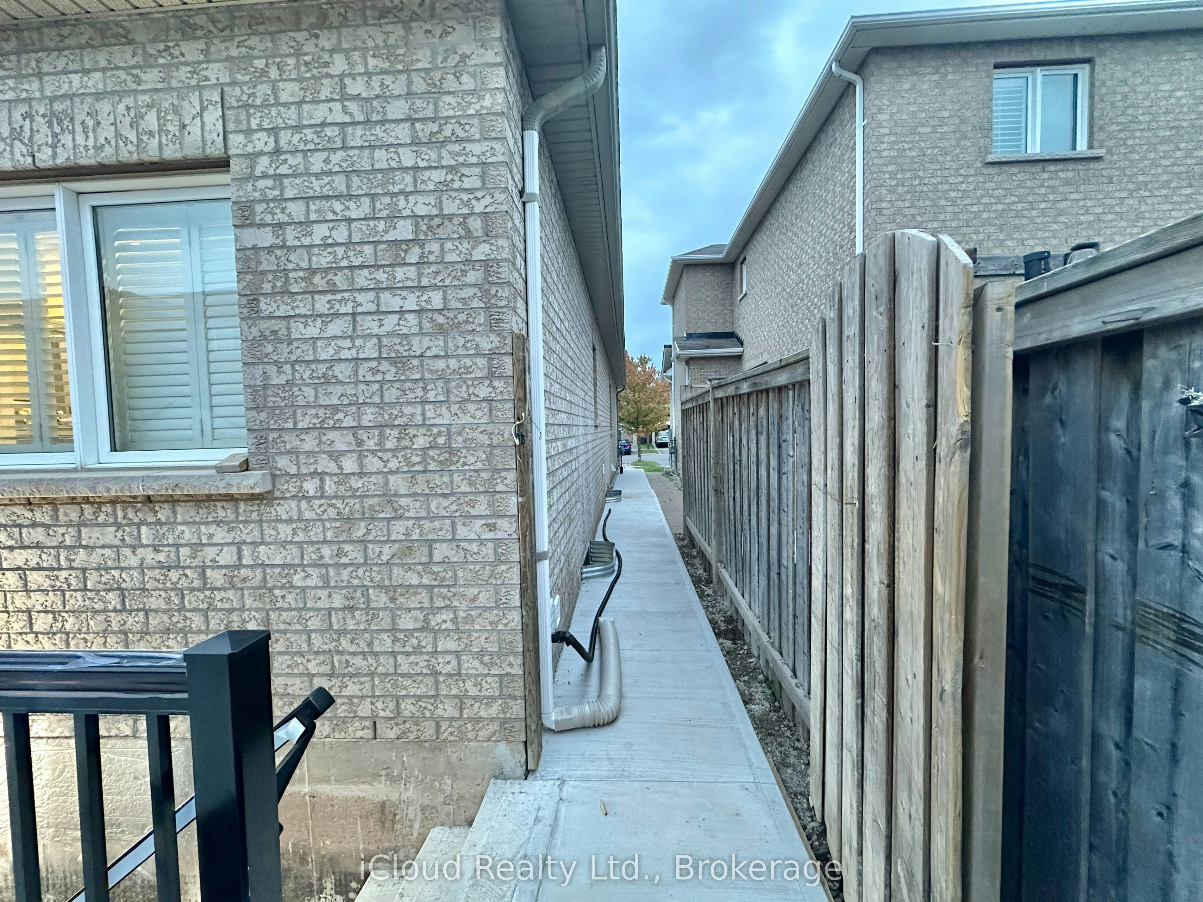 Basement-145 Mclaughlin Avenue, Milton, ON, L9T 7P5