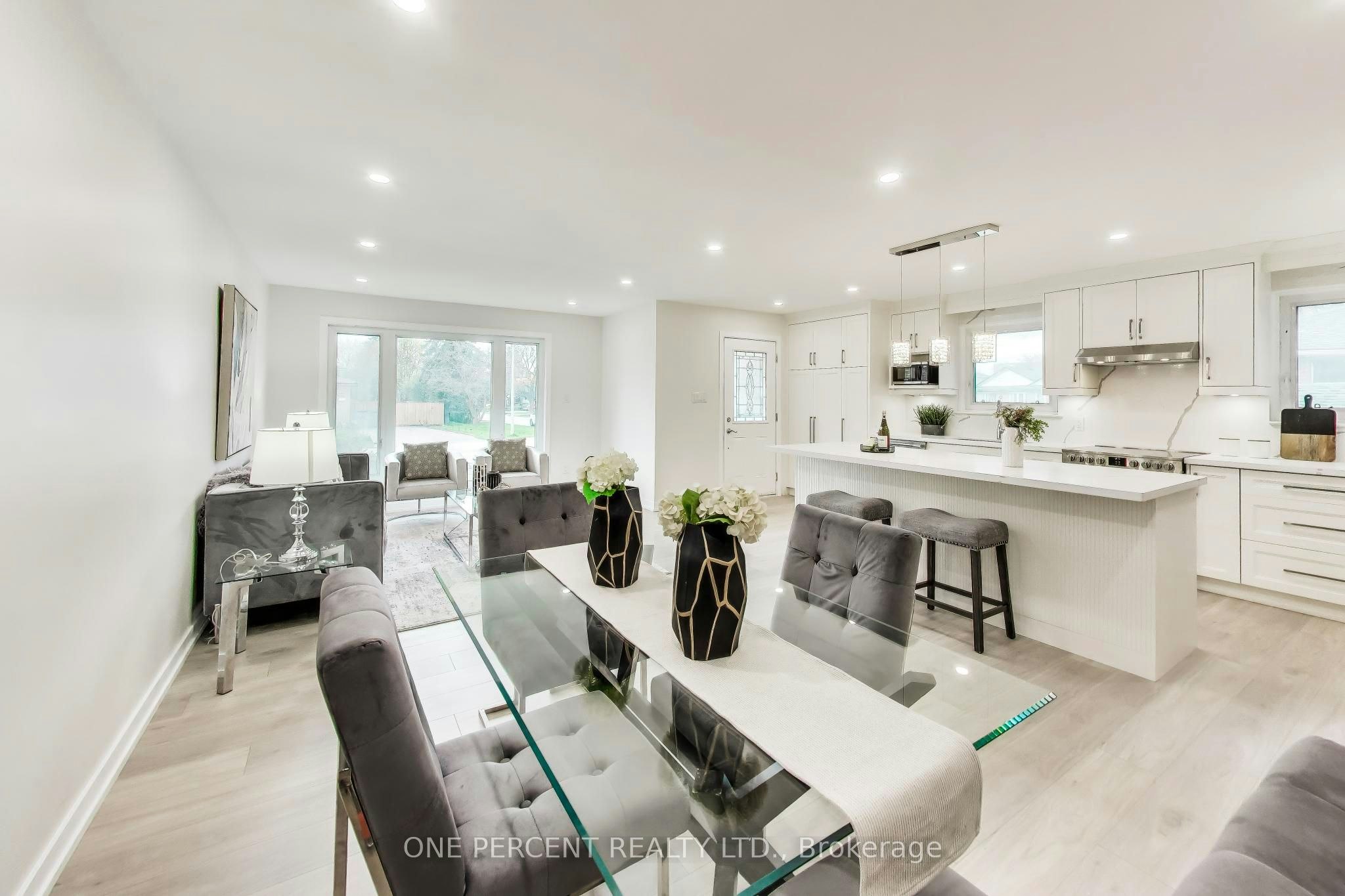 1270 Pallatine Drive, Oakville, ON, L6H 1Z2 - 2