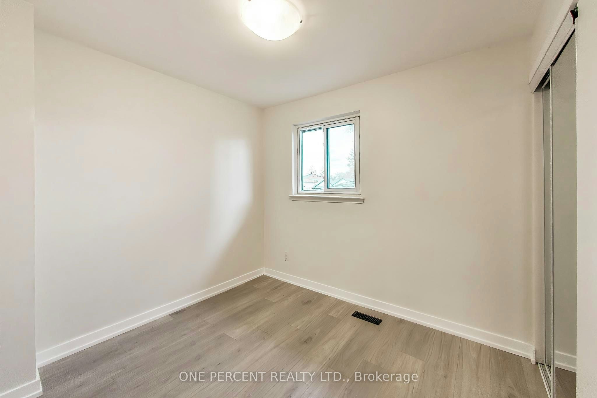 1270 Pallatine Drive, Oakville, ON, L6H 1Z2 - 20