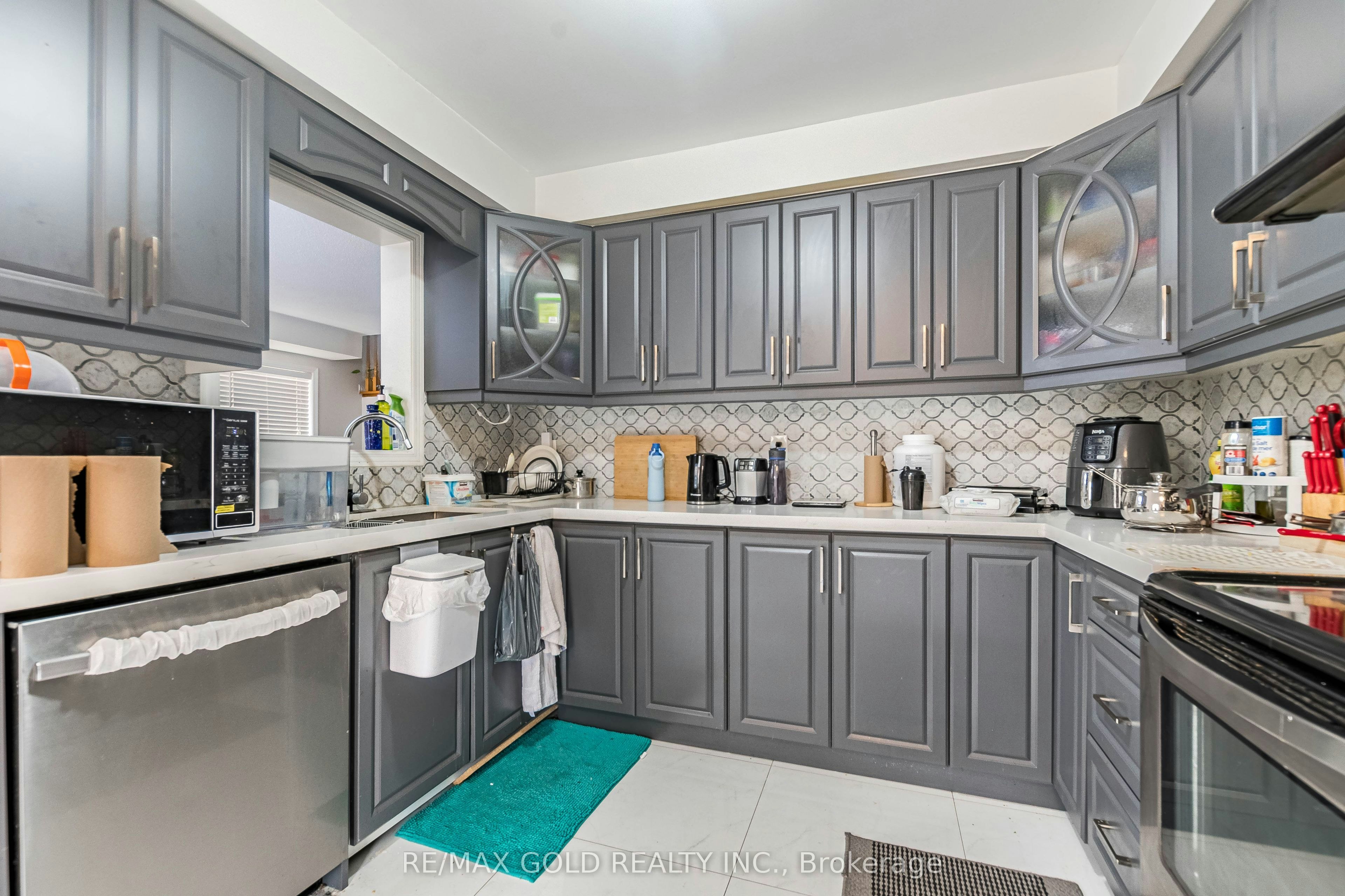 28 Pauline Crescent, Brampton, ON, L7A 2V4 - 13