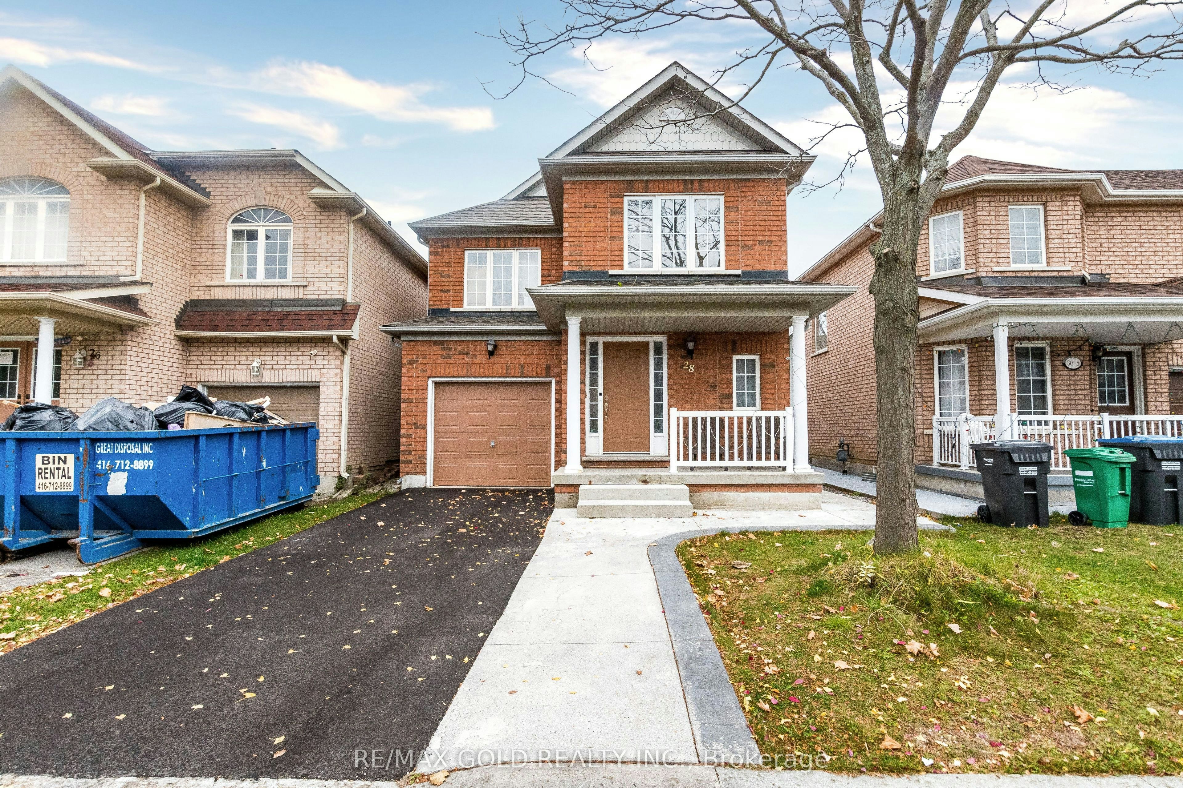 28 Pauline Crescent, Brampton, ON, L7A 2V4