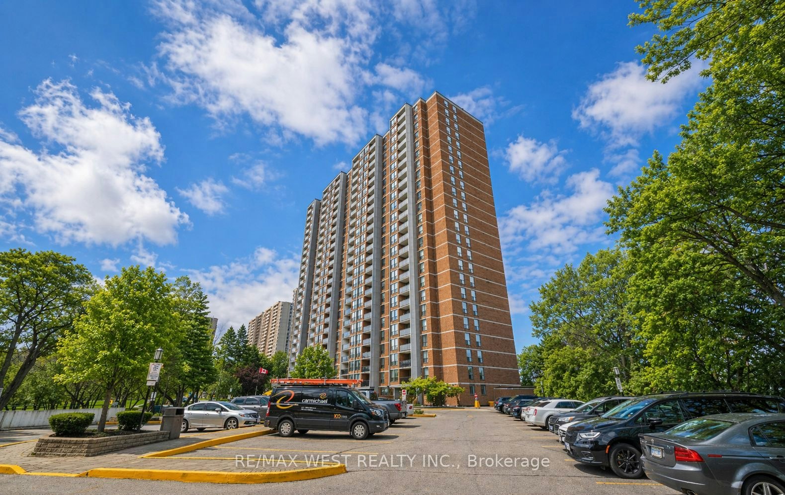 1503-85 Emmett Avenue, Toronto, ON, M6M 5A2