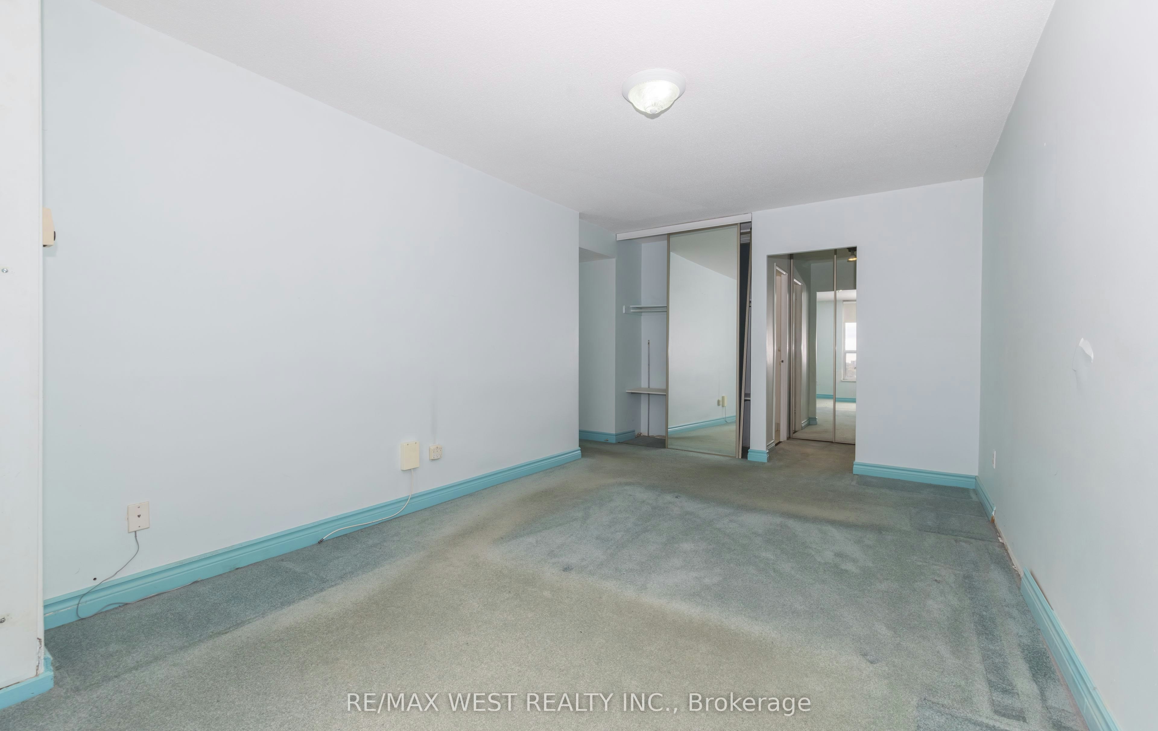 1503-85 Emmett Avenue, Toronto, ON, M6M 5A2 - 23