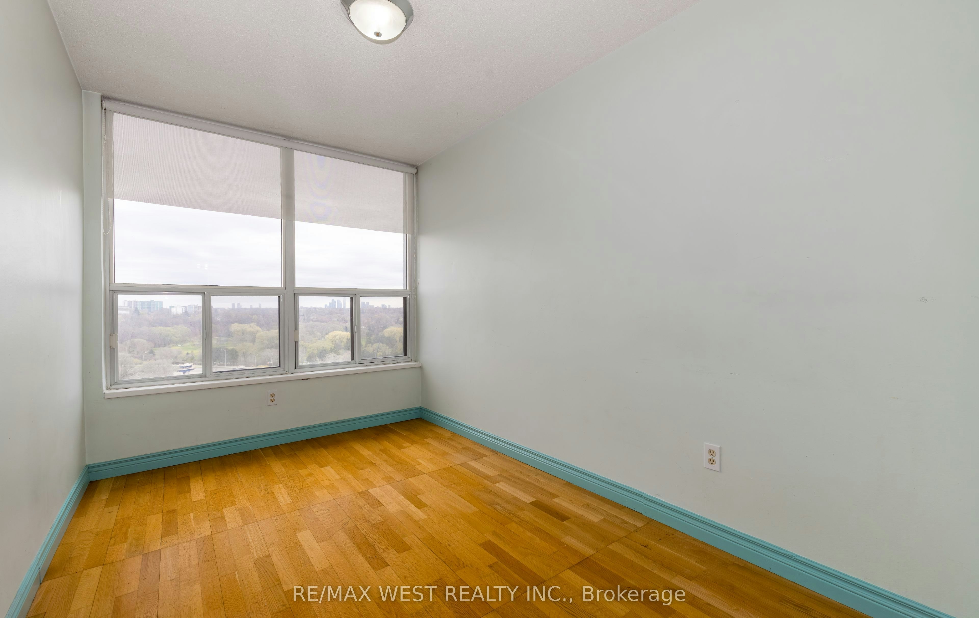 1503-85 Emmett Avenue, Toronto, ON, M6M 5A2 - 18
