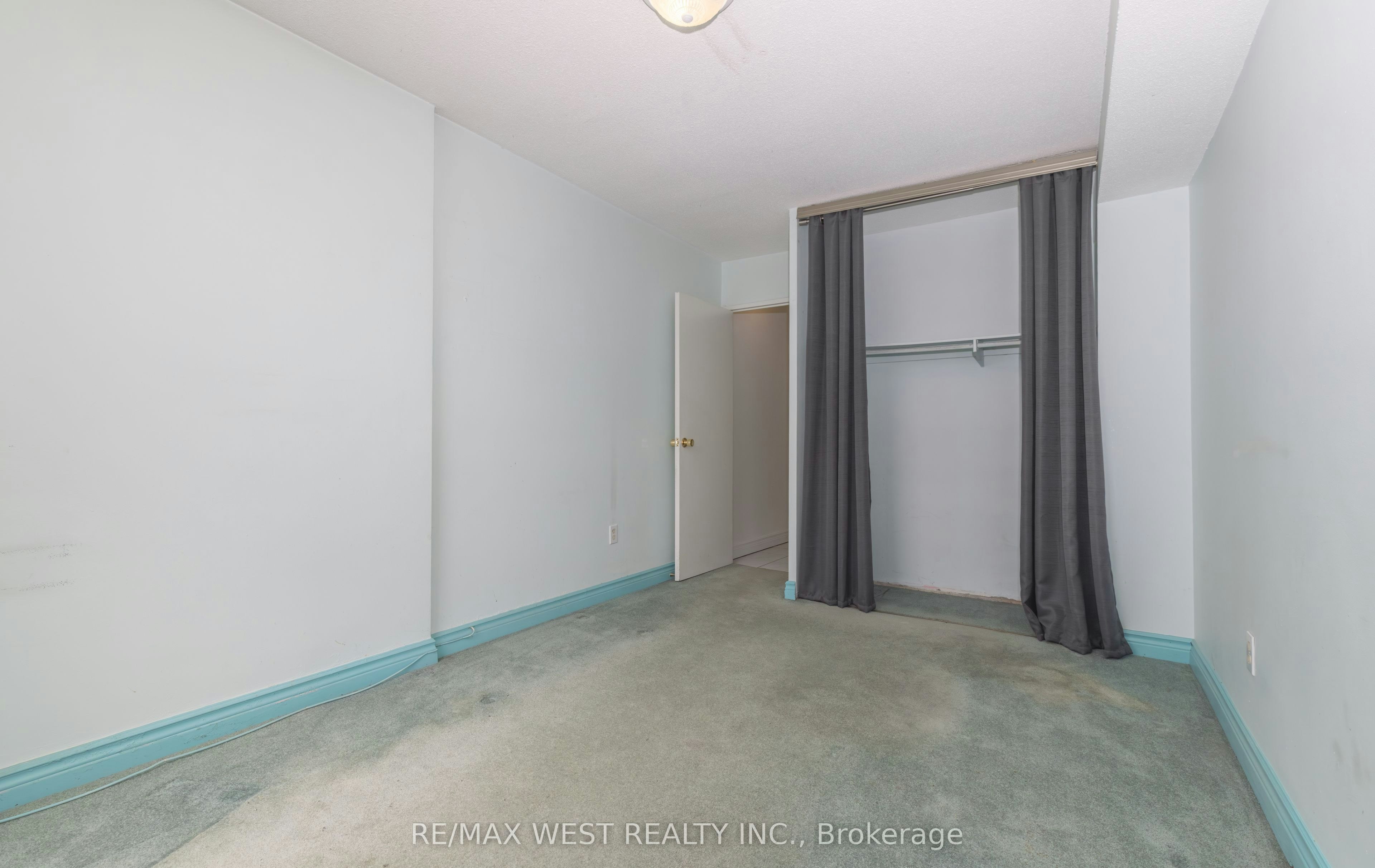 1503-85 Emmett Avenue, Toronto, ON, M6M 5A2 - 26