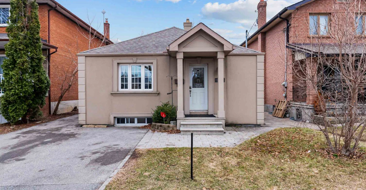 Lower-112 Foch Avenue, Toronto, ON, M8W 3Y1 - 14