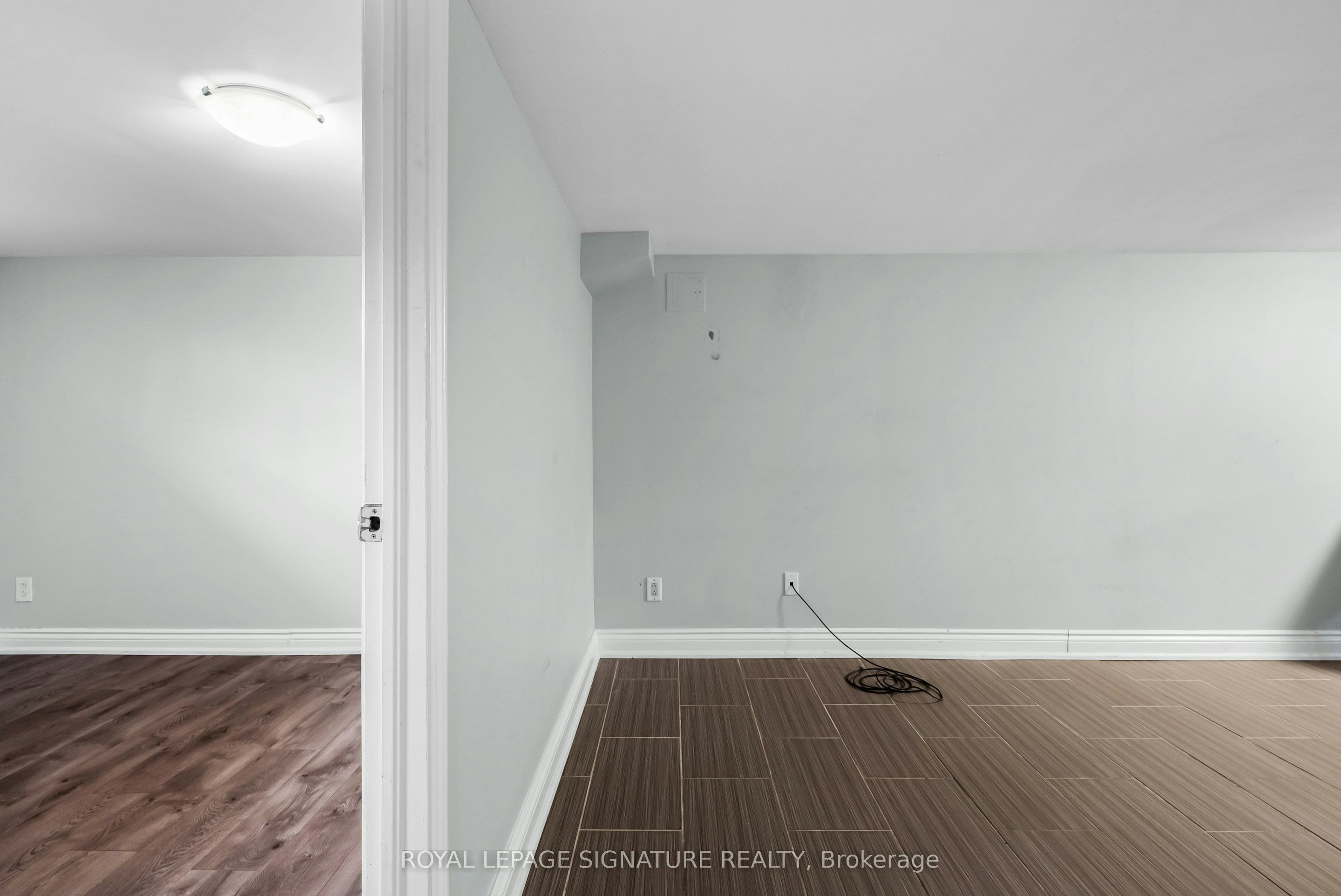 Lower-112 Foch Avenue, Toronto, ON, M8W 3Y1 - 5