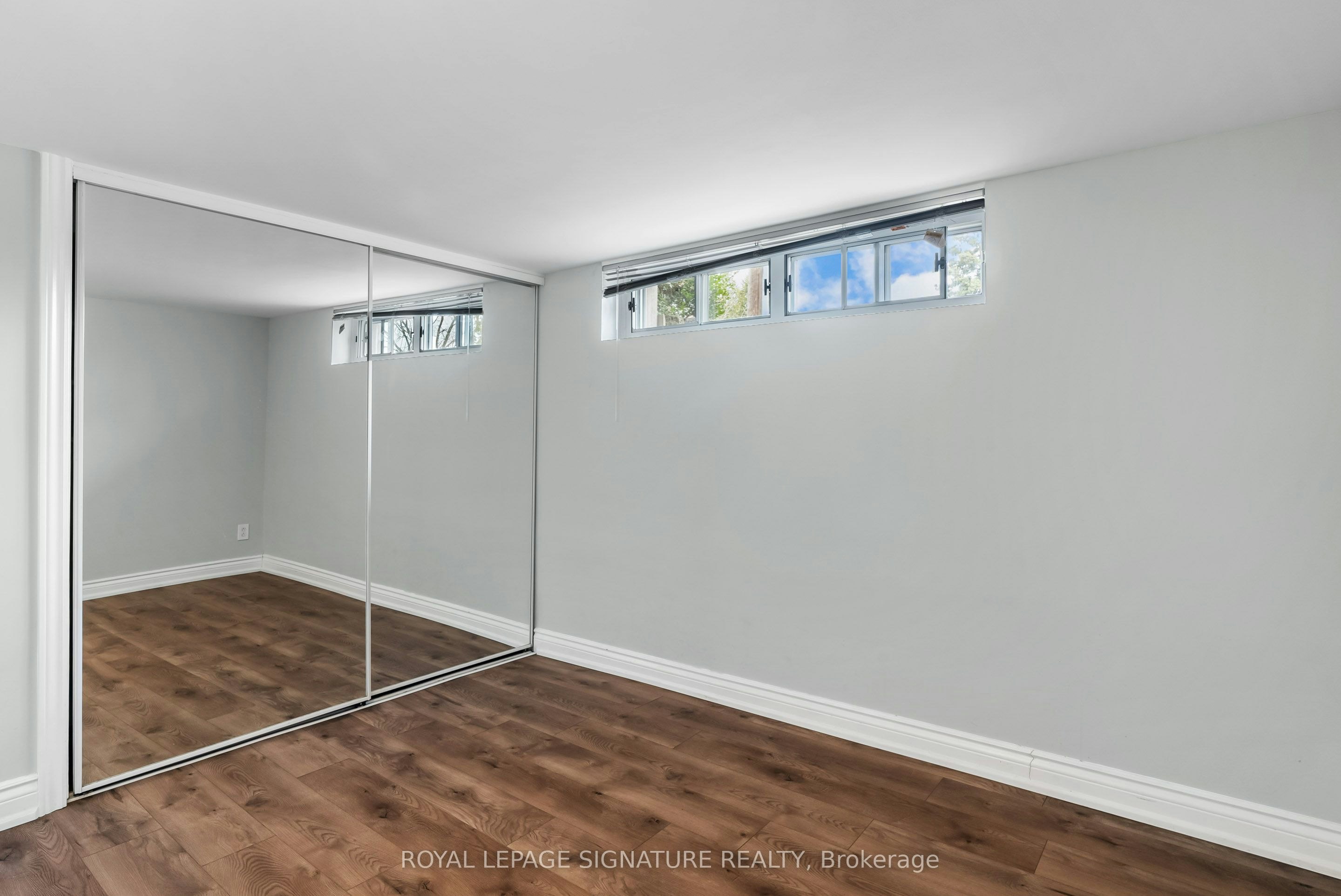 Lower-112 Foch Avenue, Toronto, ON, M8W 3Y1 - 8