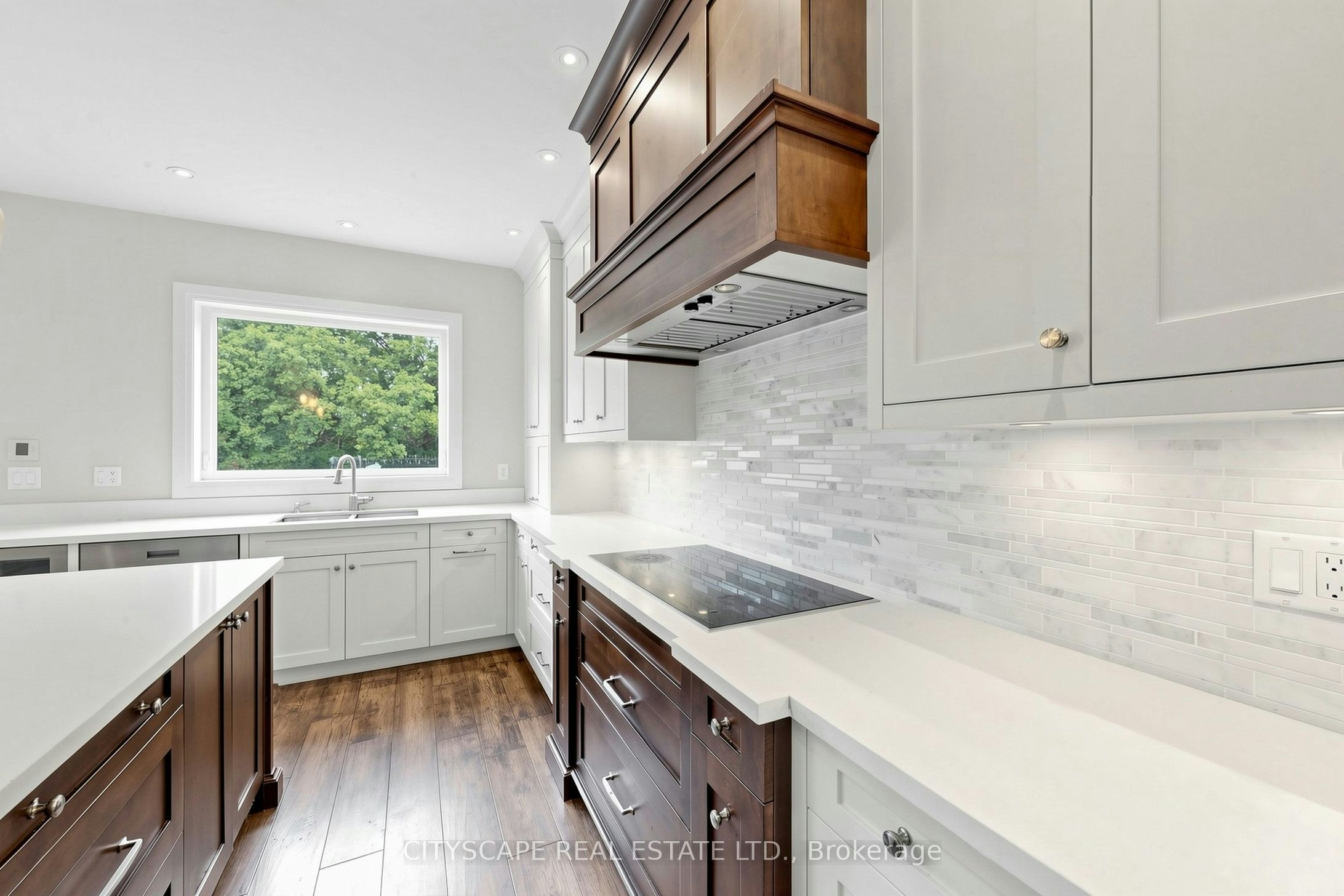7299 Waldorf Way, Mississauga, ON, L5N 7P7 - 7