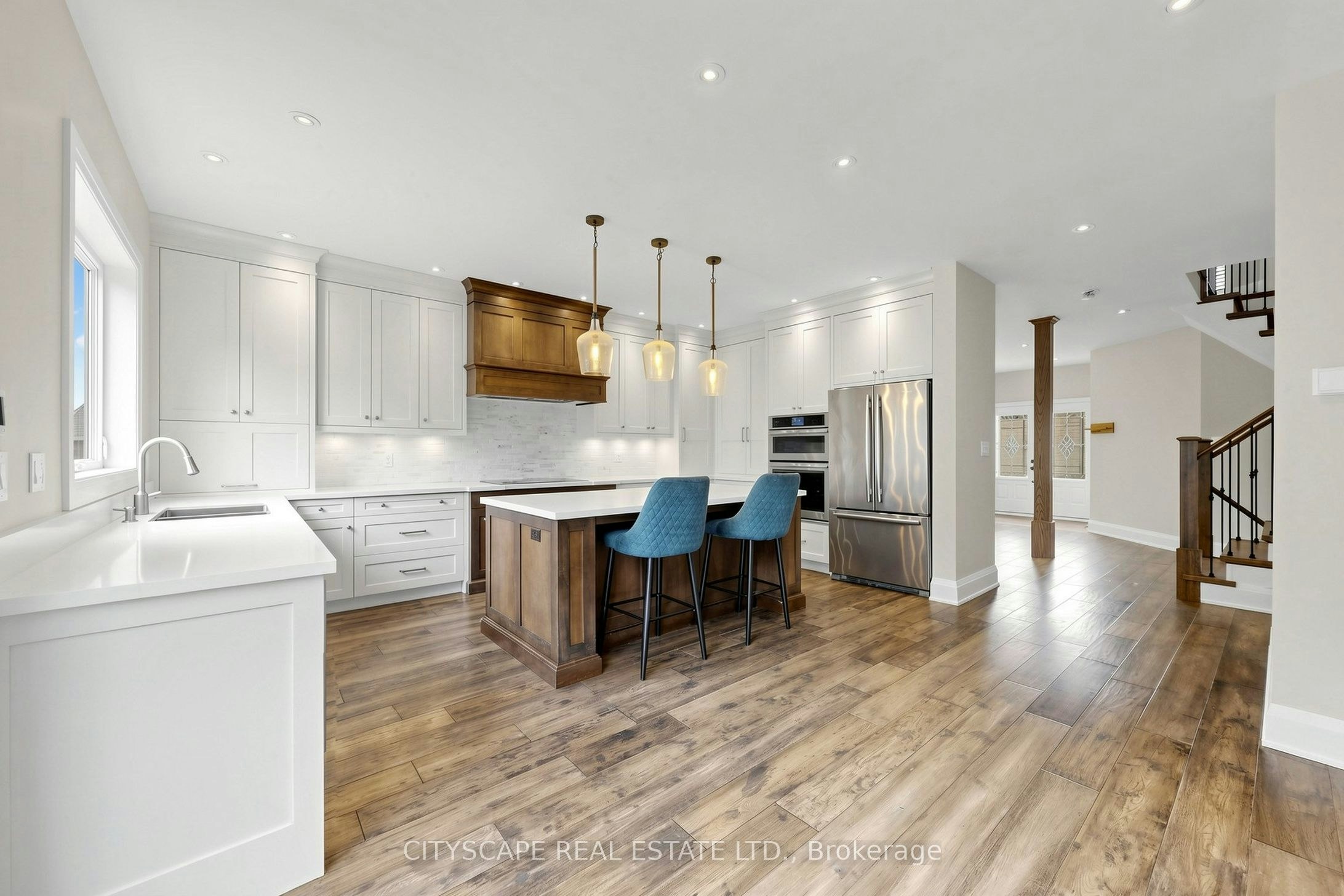7299 Waldorf Way, Mississauga, ON, L5N 7P7 - 9