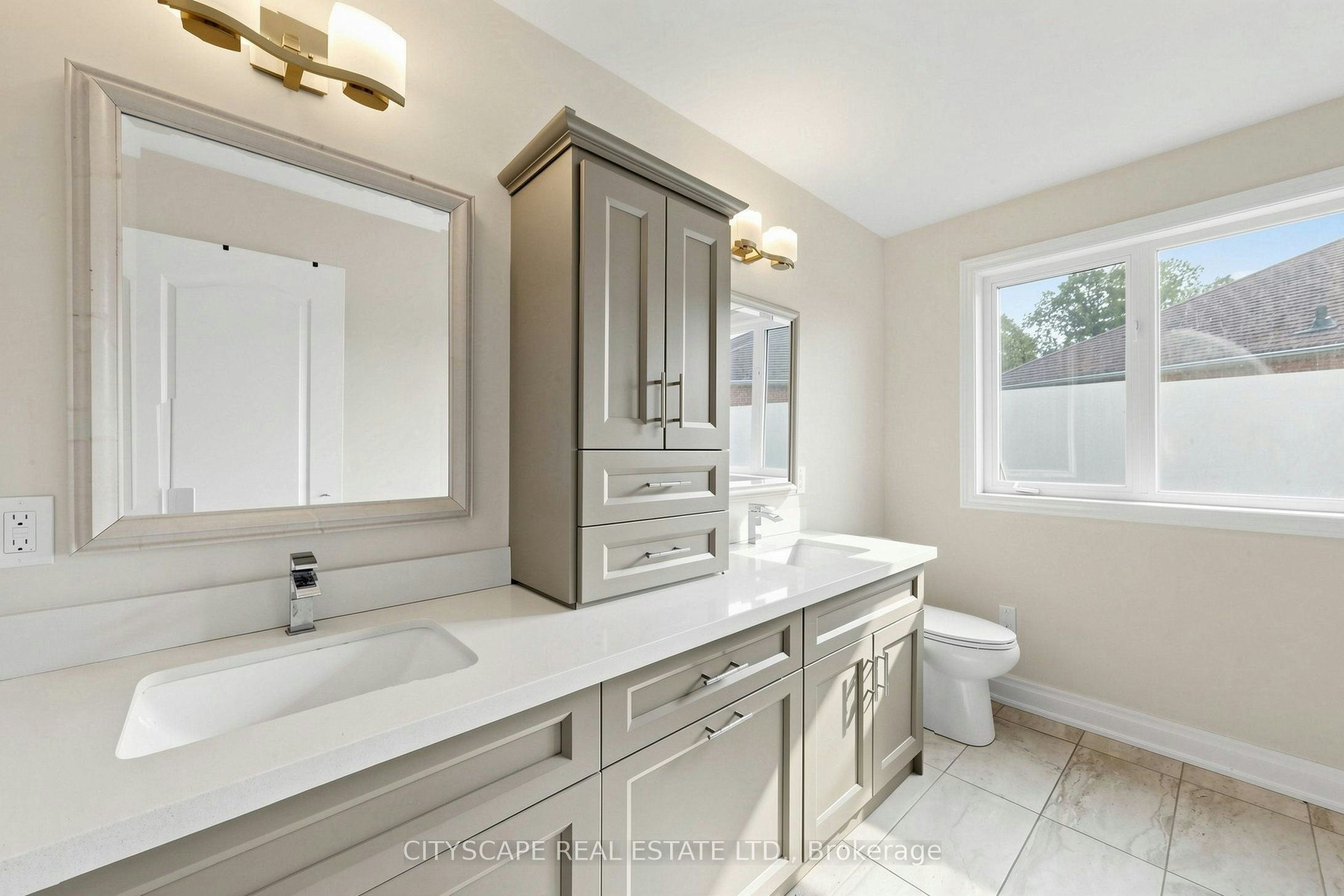 7299 Waldorf Way, Mississauga, ON, L5N 7P7 - 31