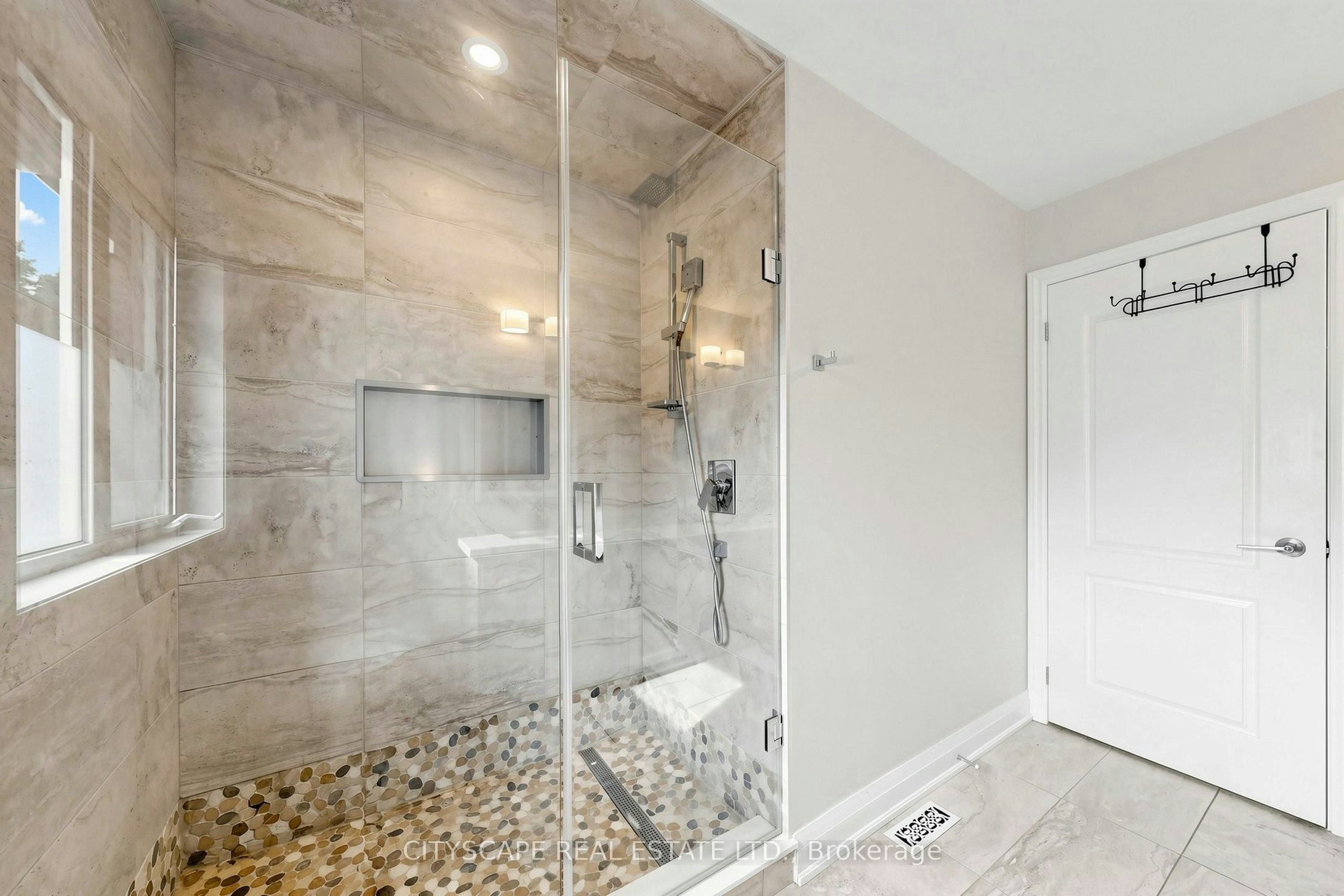 7299 Waldorf Way, Mississauga, ON, L5N 7P7 - 33
