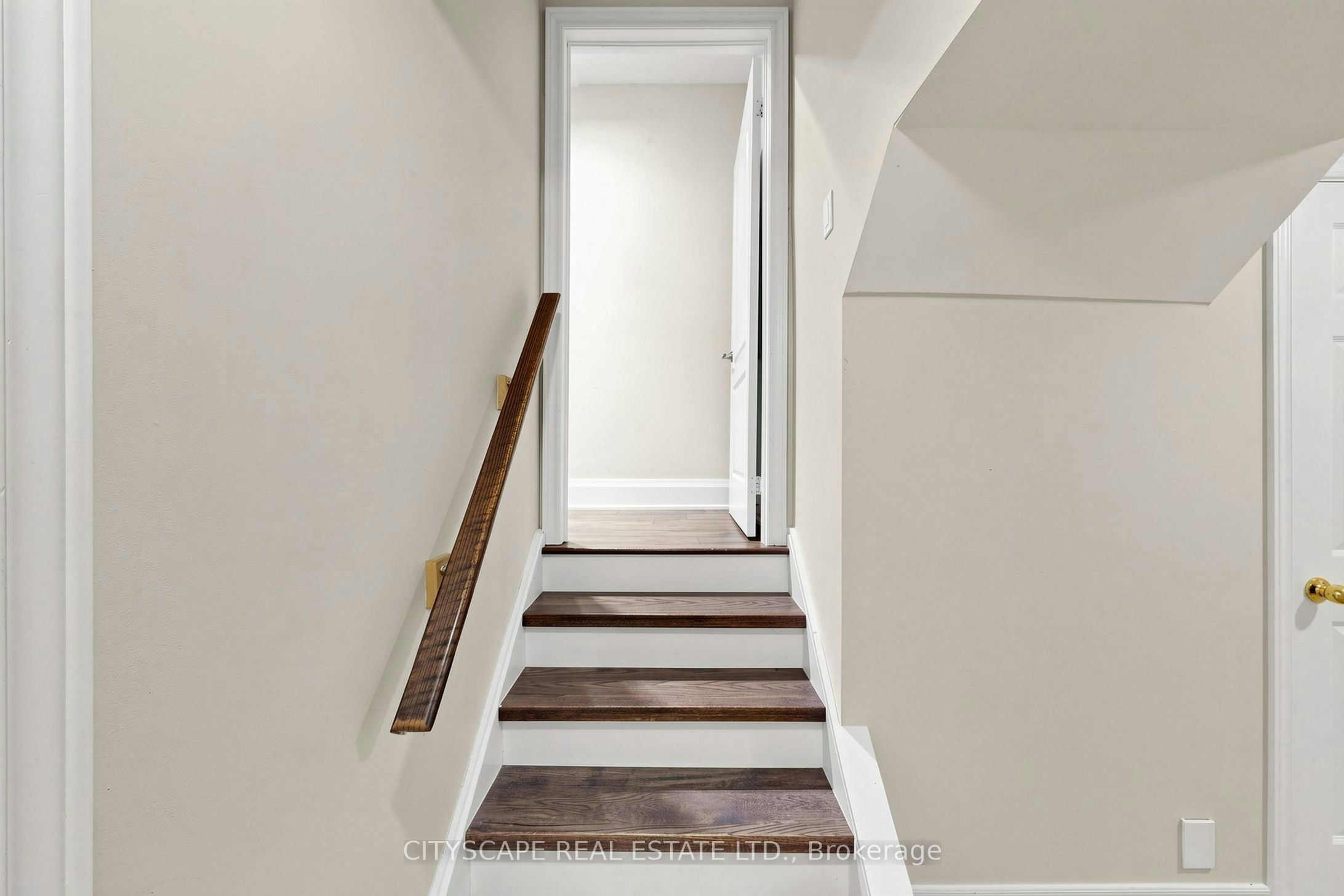7299 Waldorf Way, Mississauga, ON, L5N 7P7 - 34