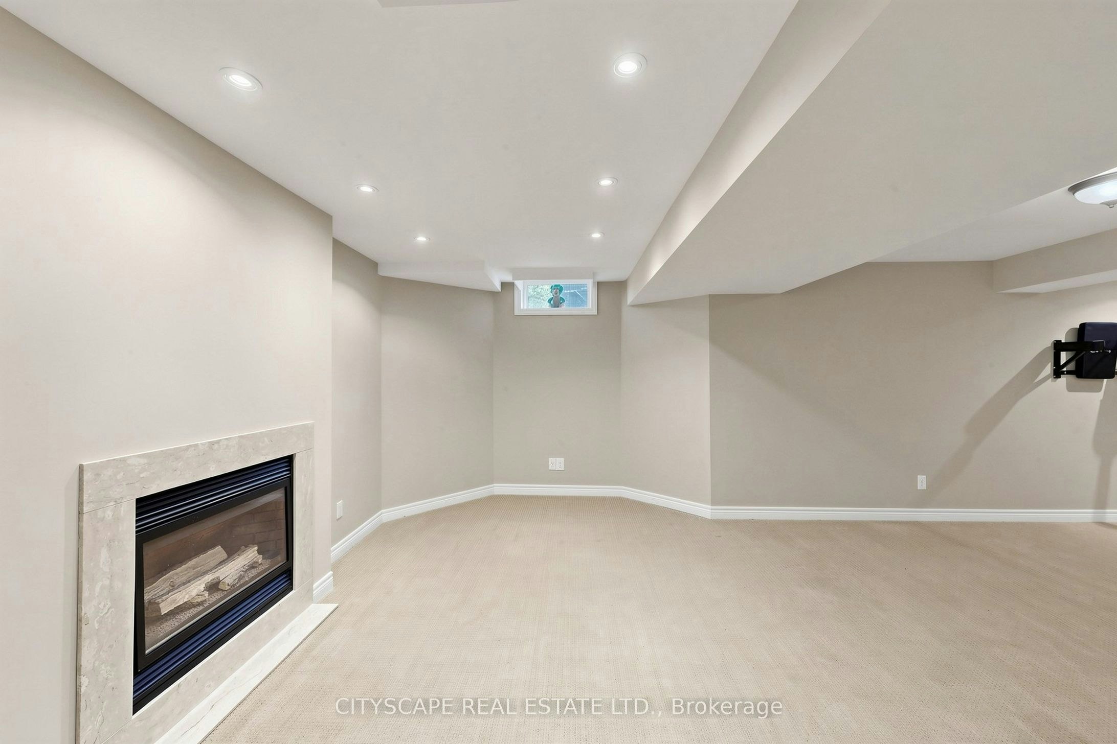 7299 Waldorf Way, Mississauga, ON, L5N 7P7 - 37