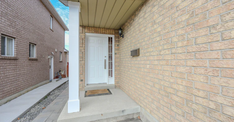 903 Blyleven Boulevard, Mississauga, ON, L5V 2J3 - 3