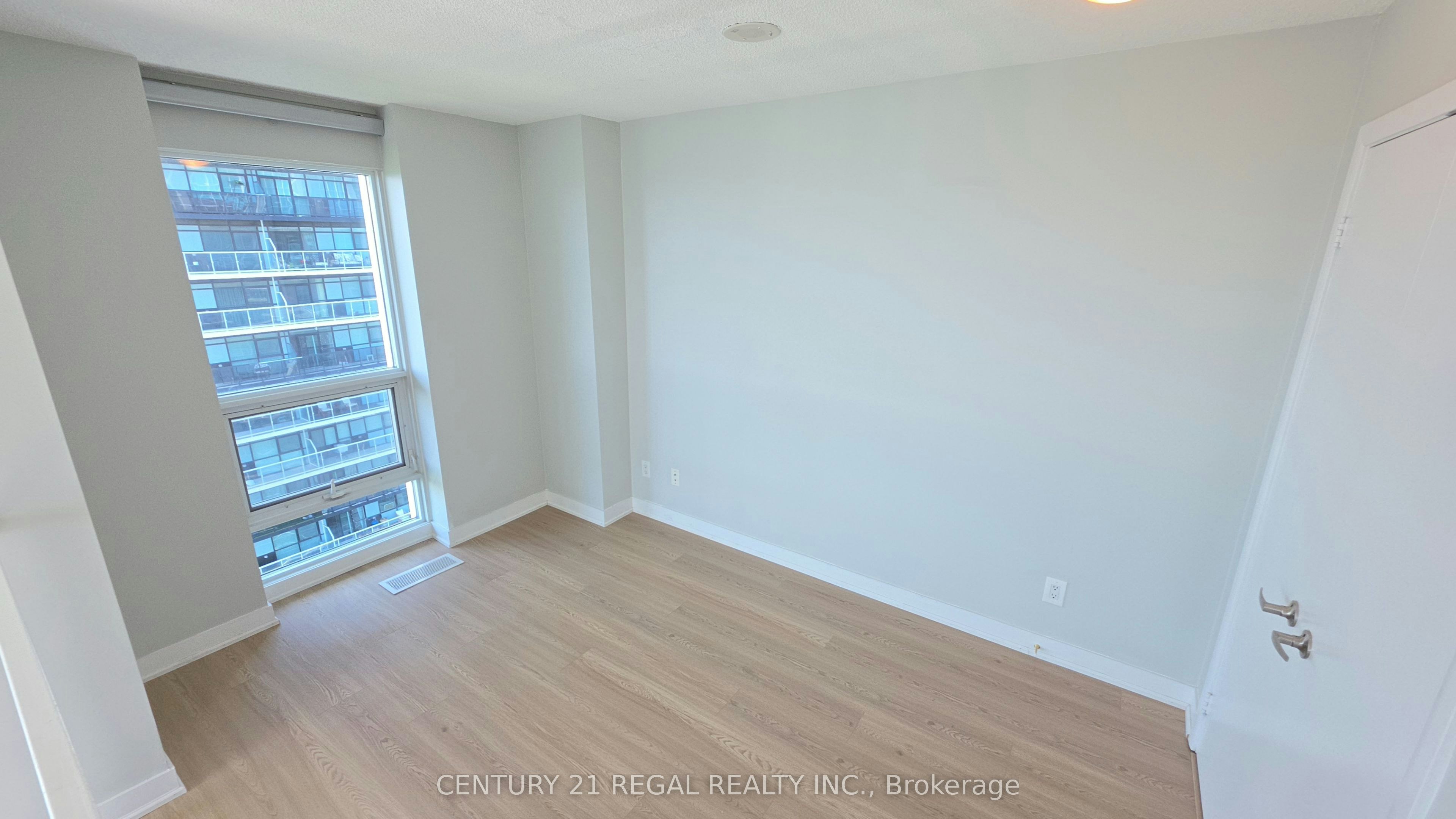 2705-155 Legion Road N, Toronto, ON, M8Y 0A7 - 16