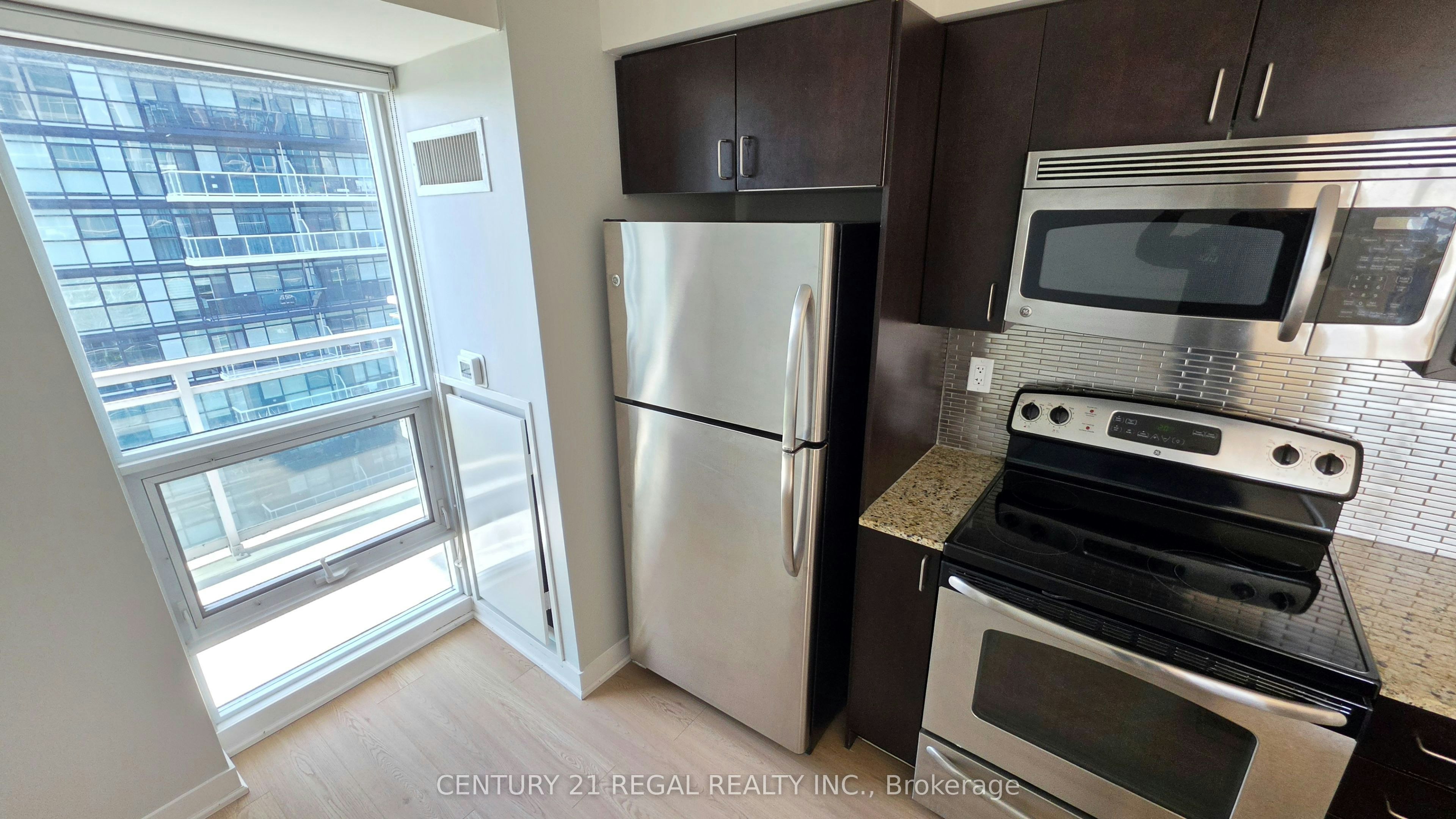 2705-155 Legion Road N, Toronto, ON, M8Y 0A7 - 8