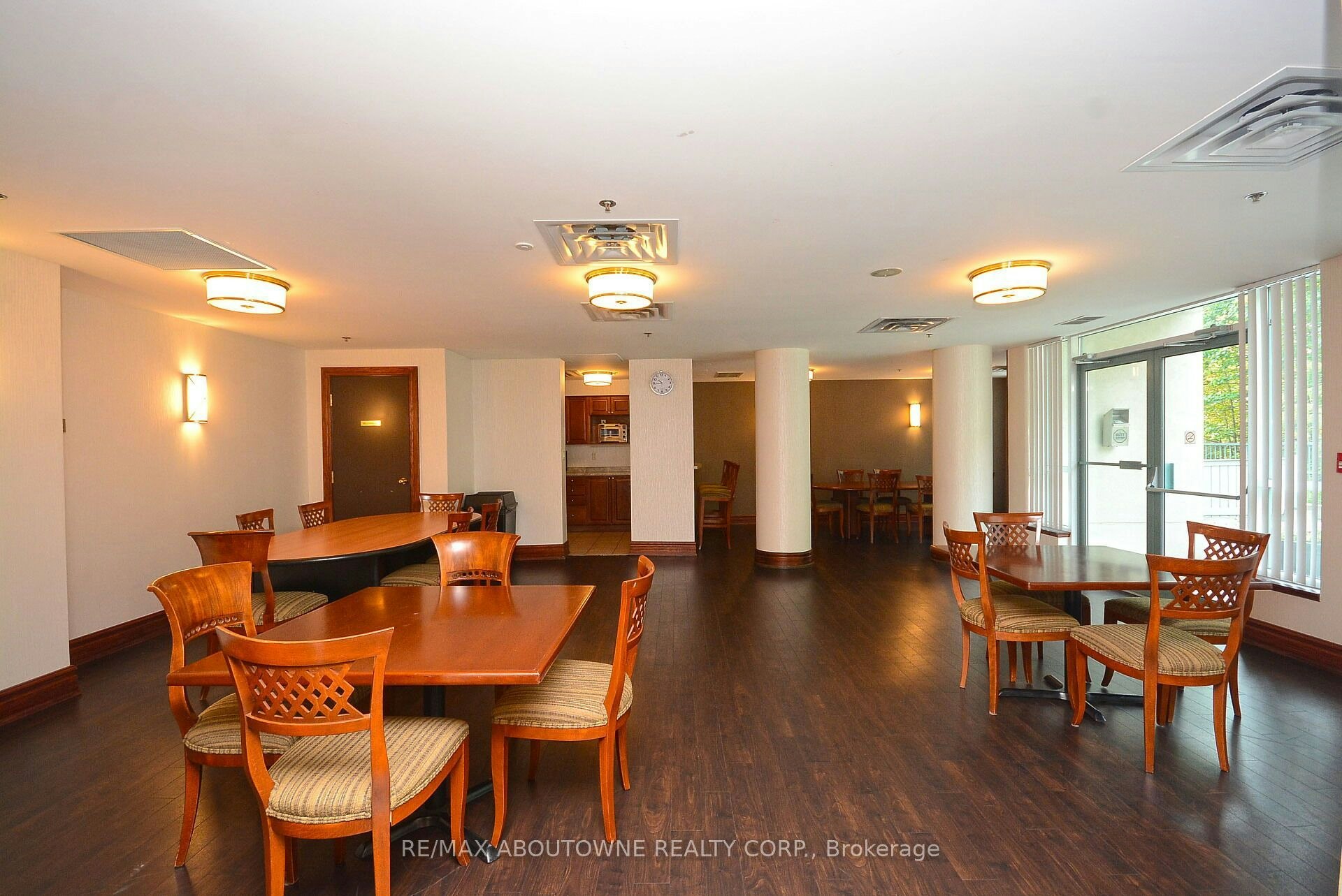 1102-2585 Erin Centre Boulevard, Mississauga, ON, L5M 6Z7 - 45