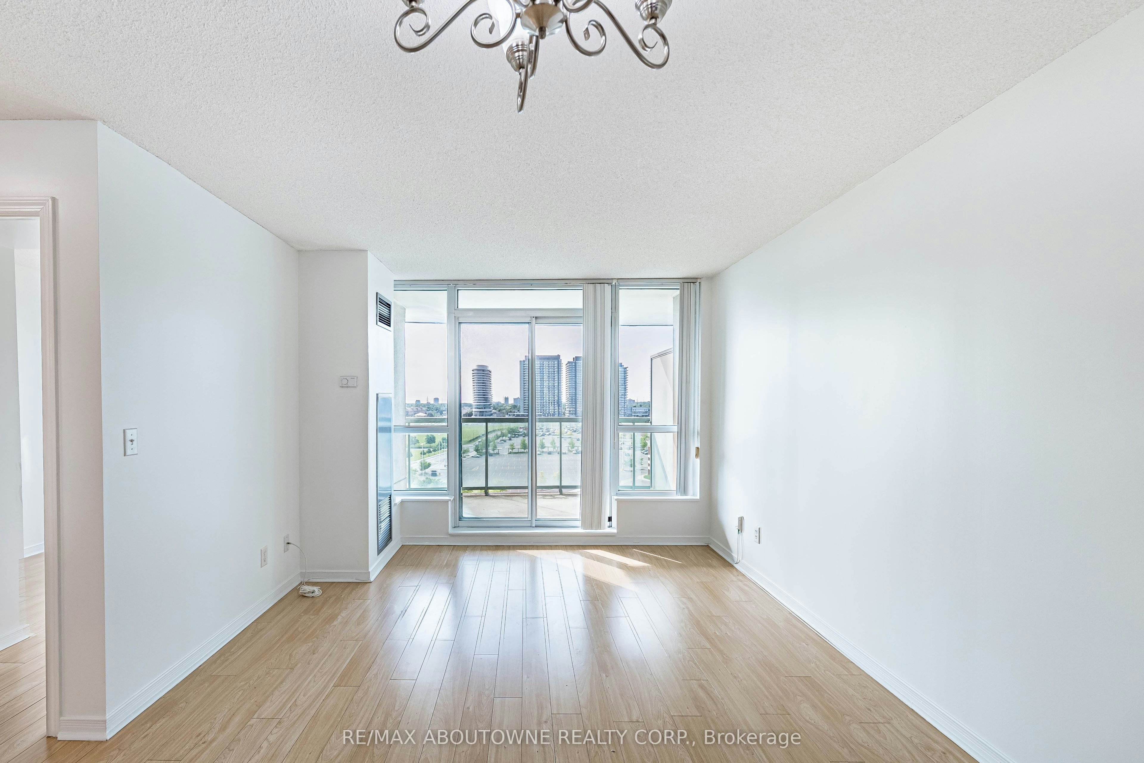 1102-2585 Erin Centre Boulevard, Mississauga, ON, L5M 6Z7 - 10