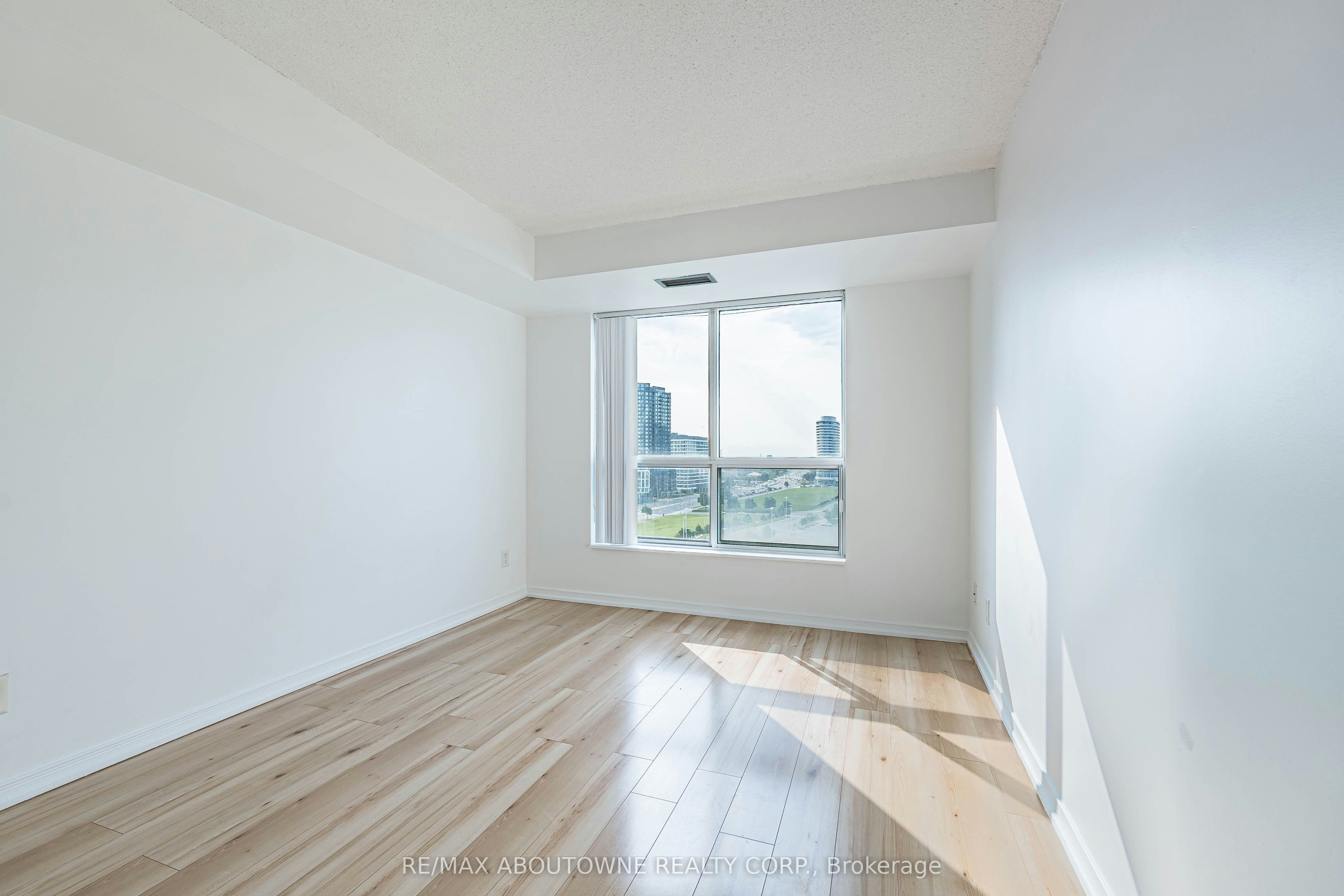 1102-2585 Erin Centre Boulevard, Mississauga, ON, L5M 6Z7 - 23