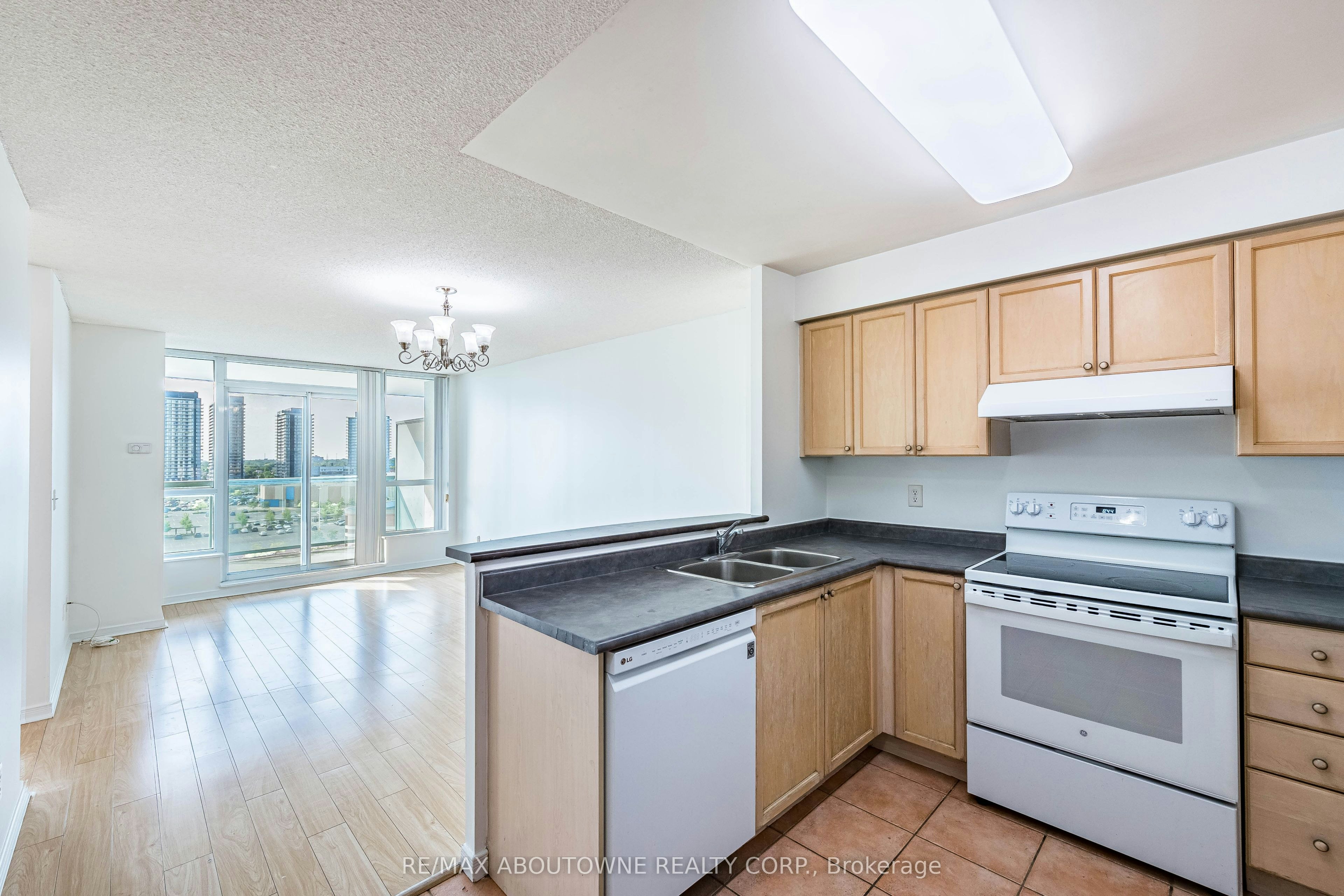 1102-2585 Erin Centre Boulevard, Mississauga, ON, L5M 6Z7 - 13
