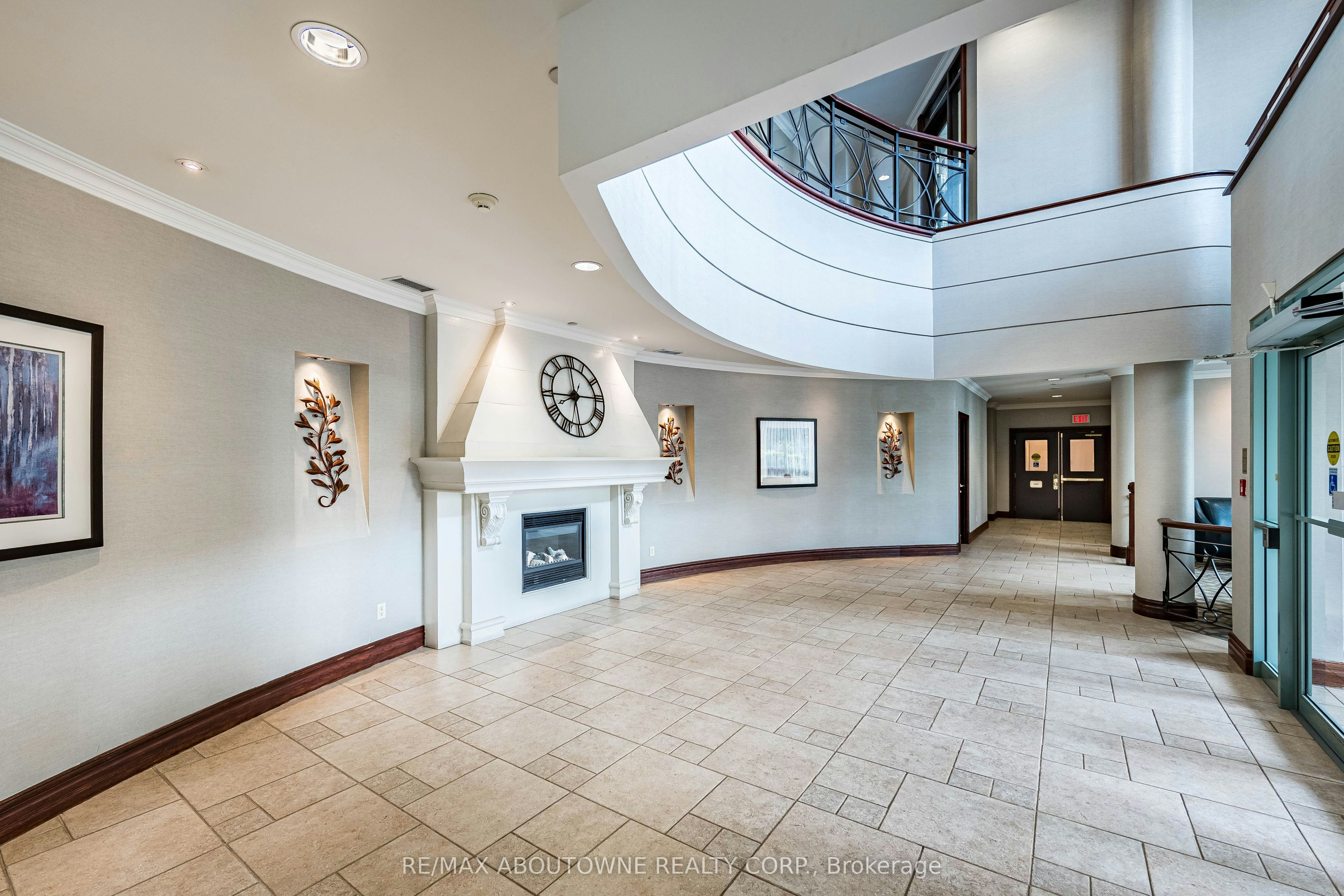 1102-2585 Erin Centre Boulevard, Mississauga, ON, L5M 6Z7 - 4