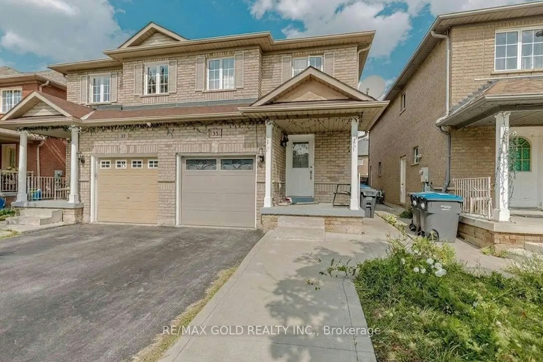 35 Ridgefield Court, Brampton, ON, L6P 1B4