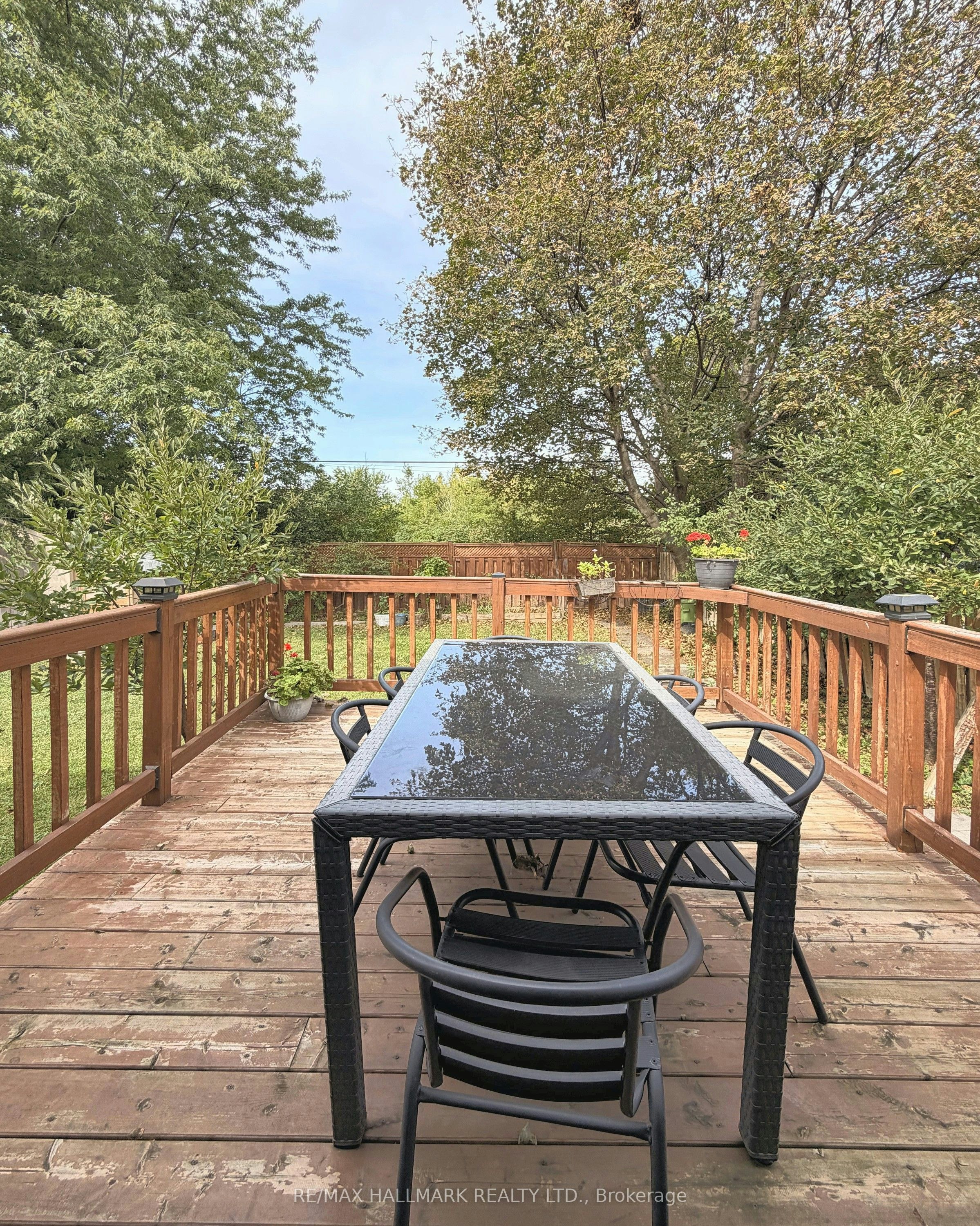 24 Sabine Road, Toronto, ON, M9B 3A8 - 27