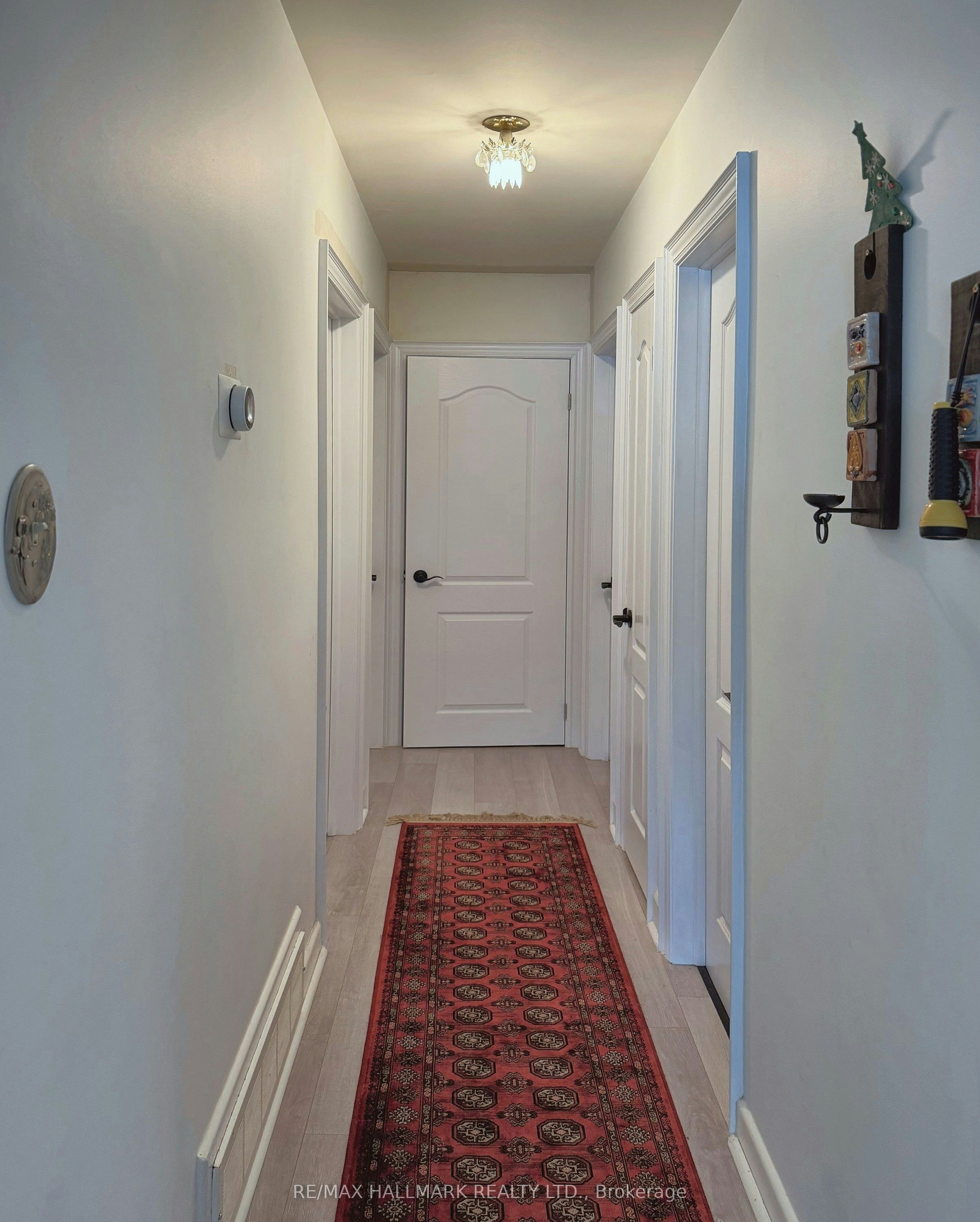 24 Sabine Road, Toronto, ON, M9B 3A8 - 16