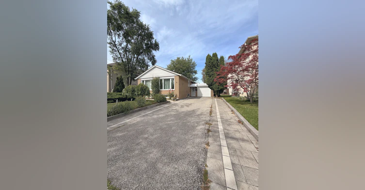 24 Sabine Road, Toronto, ON, M9B 3A8 - 2