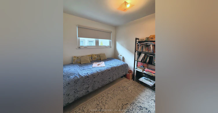 24 Sabine Road, Toronto, ON, M9B 3A8 - 24