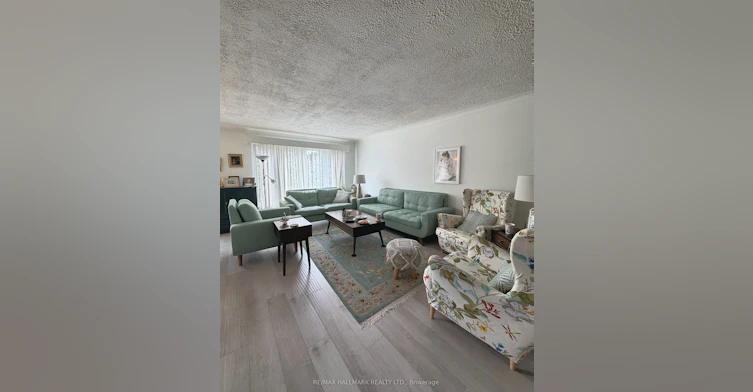 24 Sabine Road, Toronto, ON, M9B 3A8 - 3