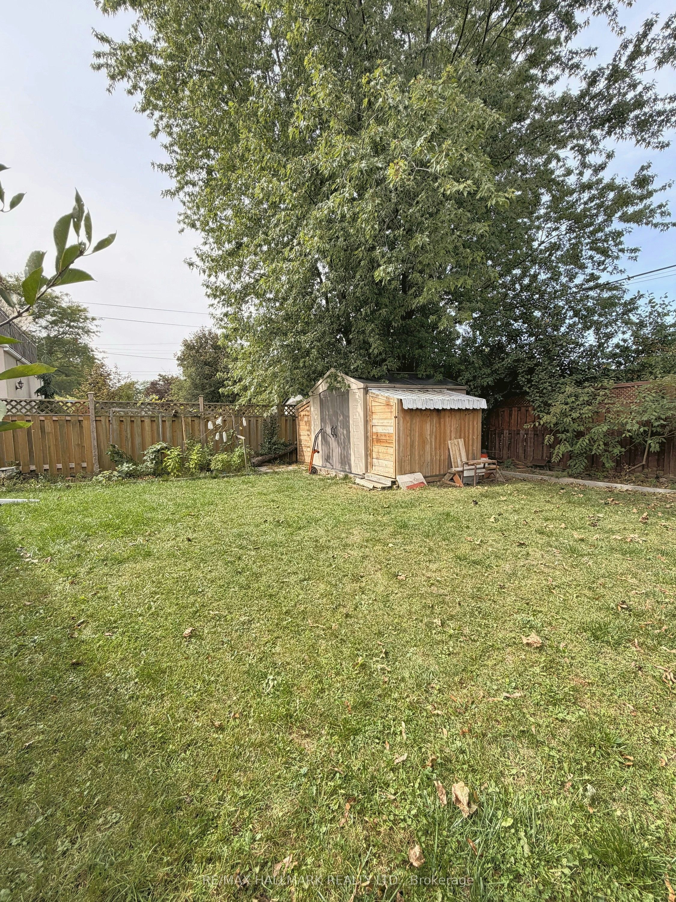 24 Sabine Road, Toronto, ON, M9B 3A8 - 29