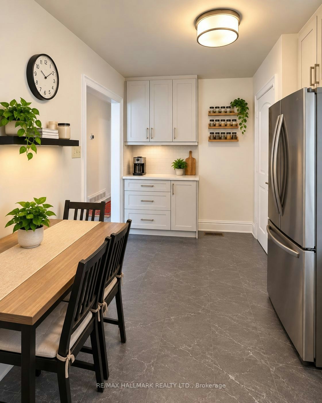 24 Sabine Road, Toronto, ON, M9B 3A8 - 15