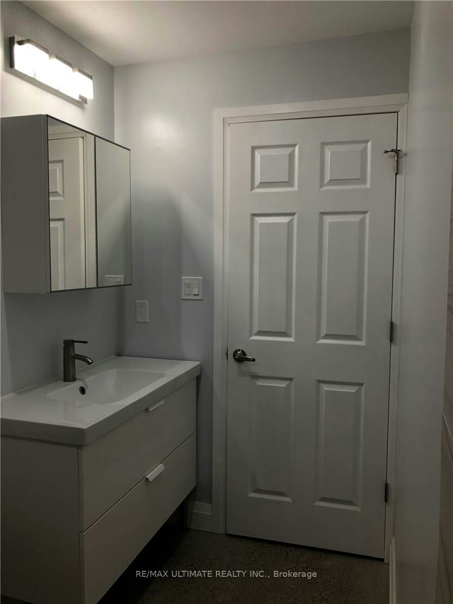 9-230 South Kingsway N/A, Toronto, ON, M6S 3T9 - 7