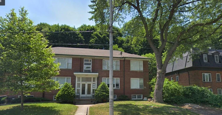 9-230 South Kingsway N/A, Toronto, ON, M6S 3T9