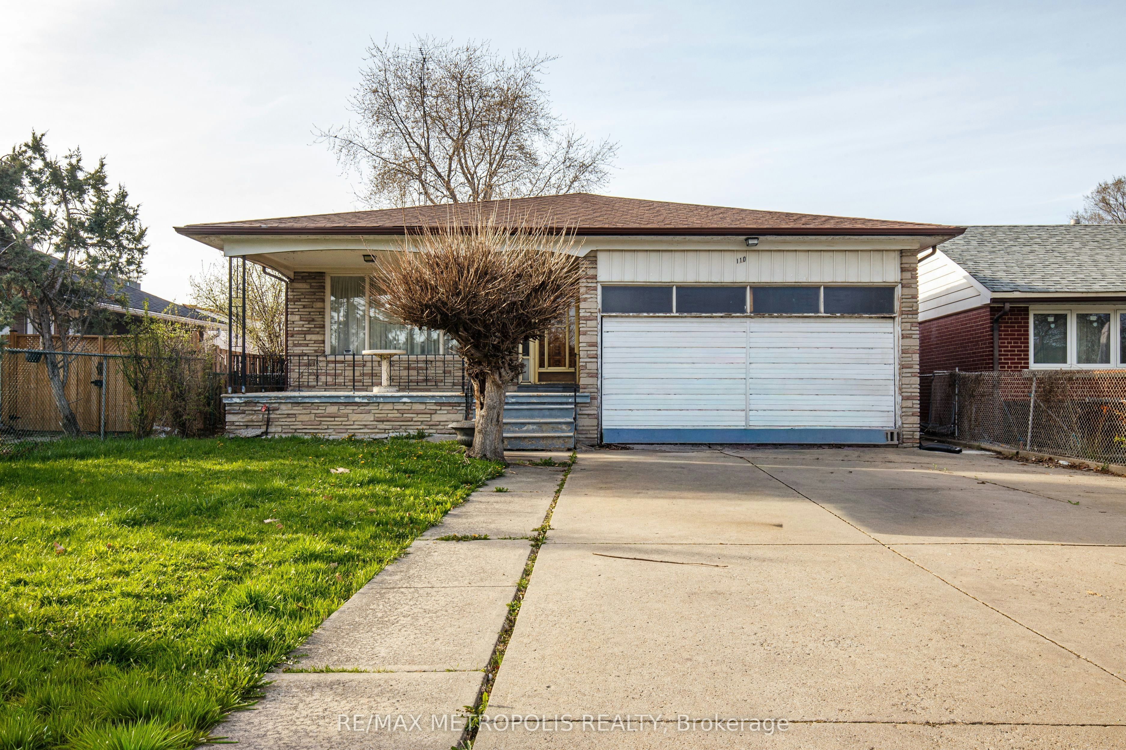 110 Stevenson Road, Toronto, ON, M9V 2B5