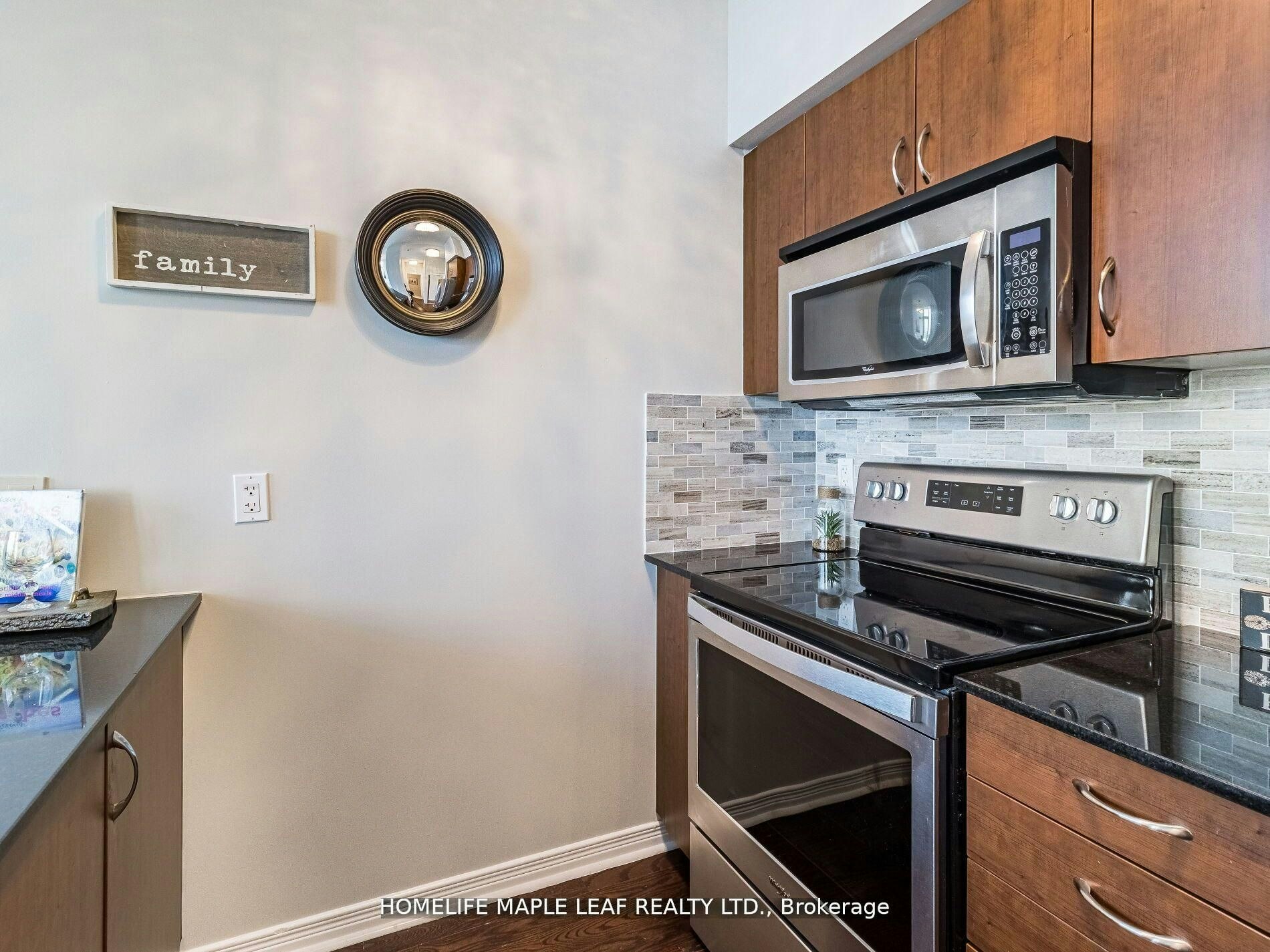 LPH02-2240 Lakeshore Boulevard W, Toronto, ON, M8V 0B1 - 20