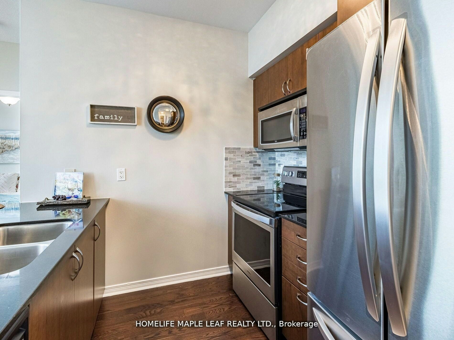 LPH02-2240 Lakeshore Boulevard W, Toronto, ON, M8V 0B1 - 19