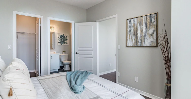 LPH02-2240 Lakeshore Boulevard W, Toronto, ON, M8V 0B1 - 25