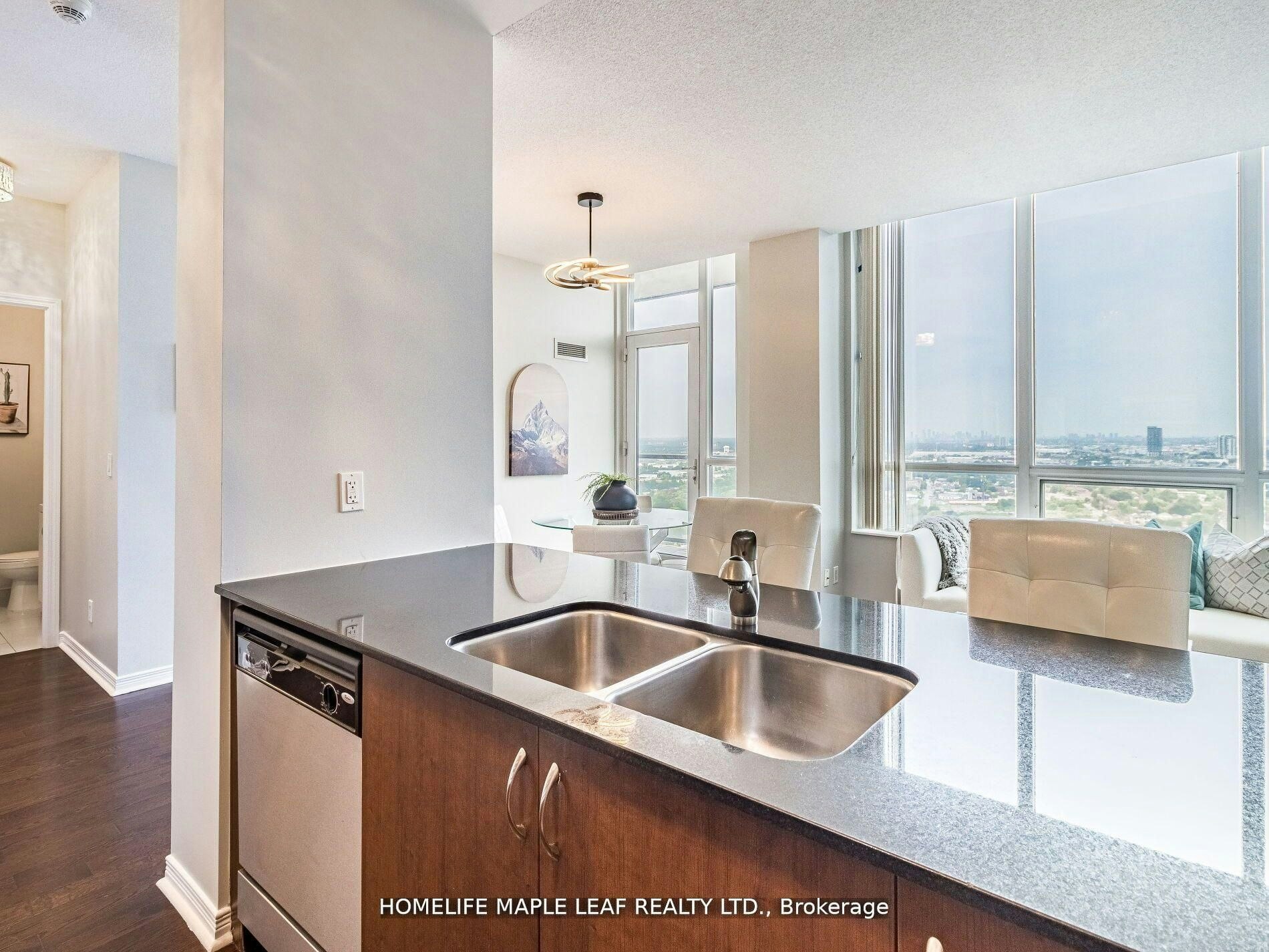 LPH02-2240 Lakeshore Boulevard W, Toronto, ON, M8V 0B1 - 21