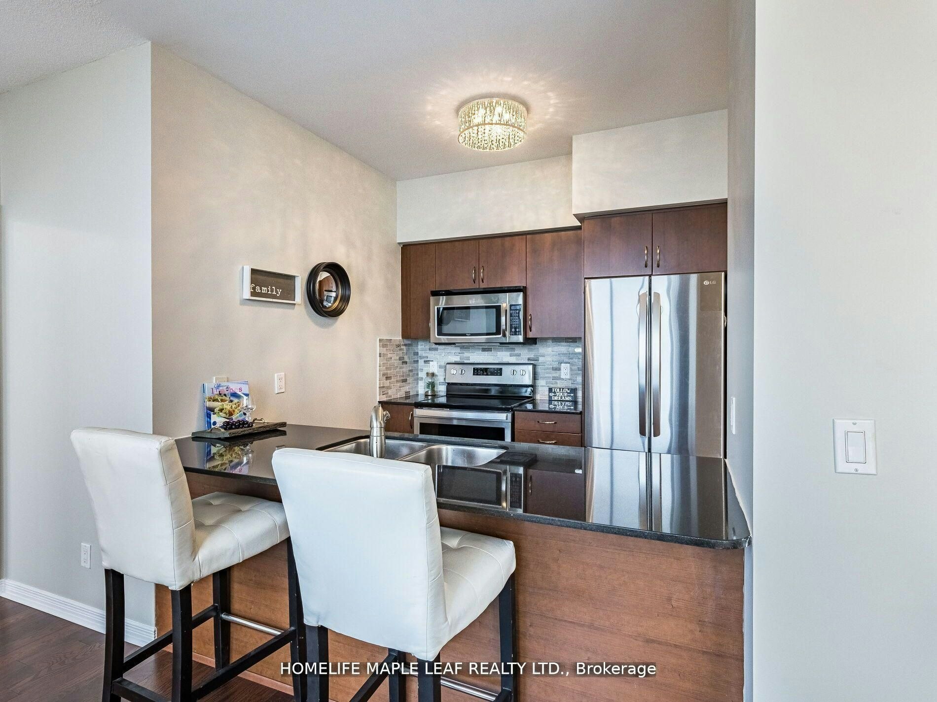 LPH02-2240 Lakeshore Boulevard W, Toronto, ON, M8V 0B1 - 16