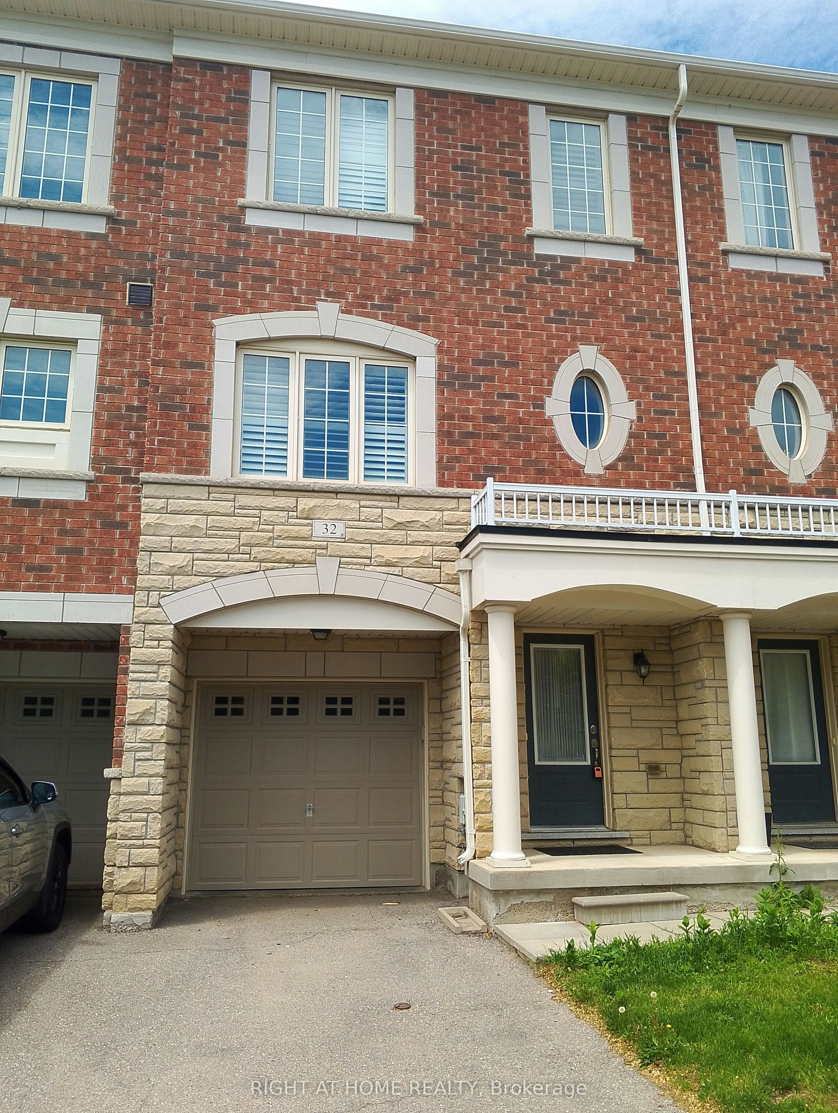 32 Aspen Hills Road, Brampton, ON, L6Y 6E4
