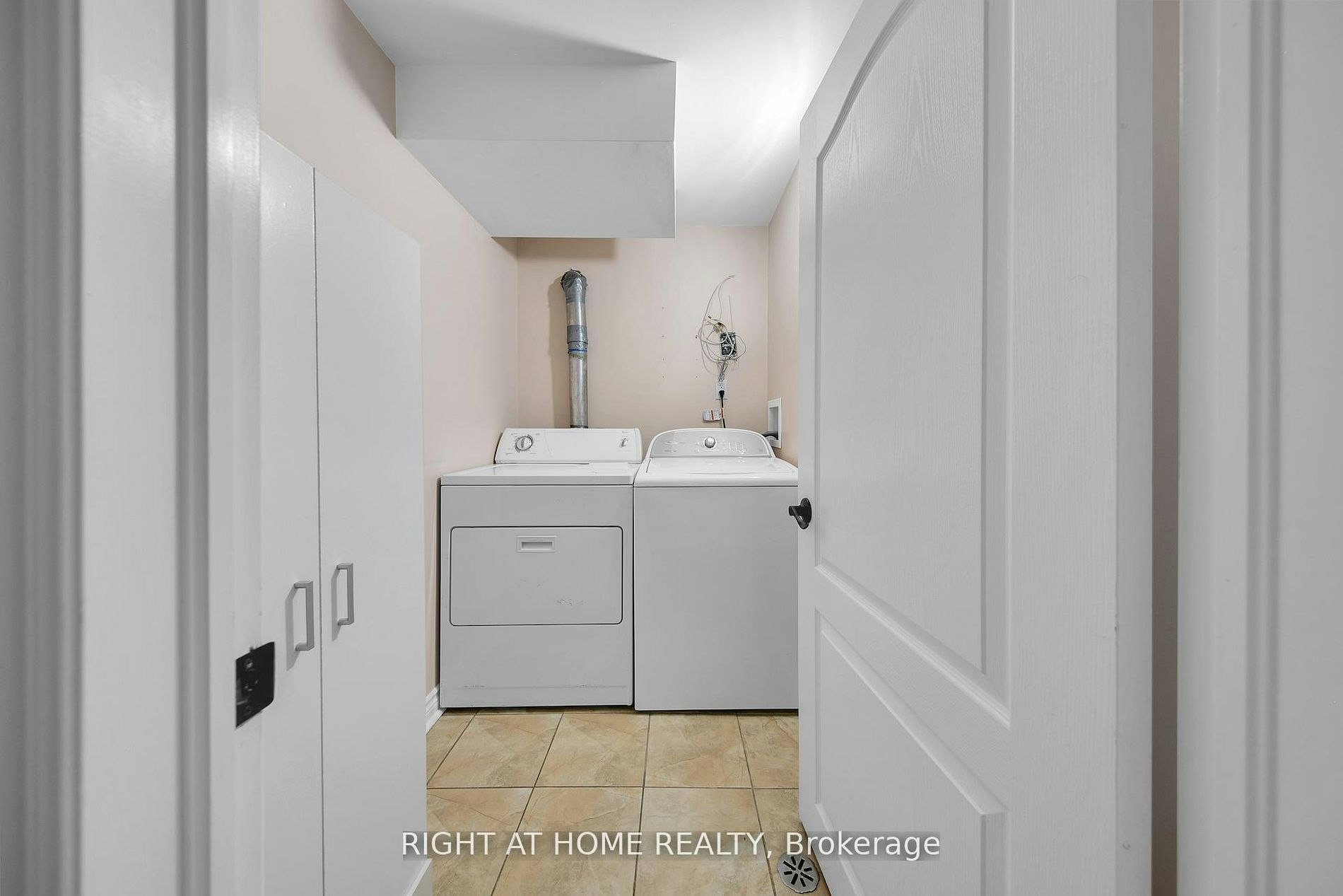 Basement-19 Wall Avenue, Toronto, ON, M9N 2N6 - 5