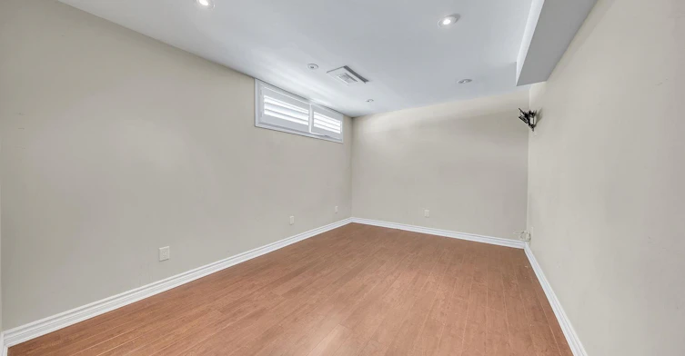 Basement-19 Wall Avenue, Toronto, ON, M9N 2N6 - 7