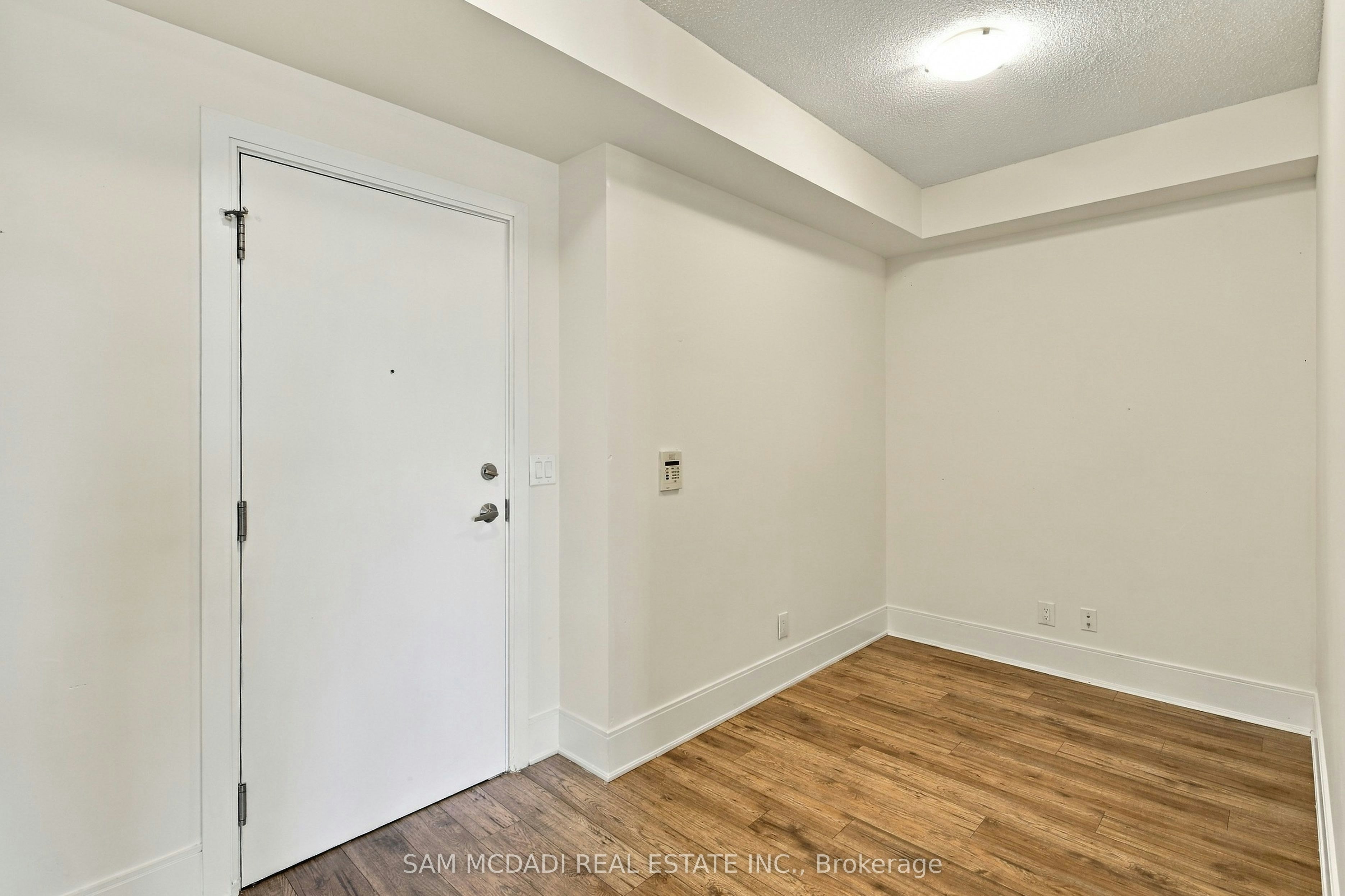 1905-330 Burnhamthorpe Road W, Mississauga, ON, L5B 0E1 - 2