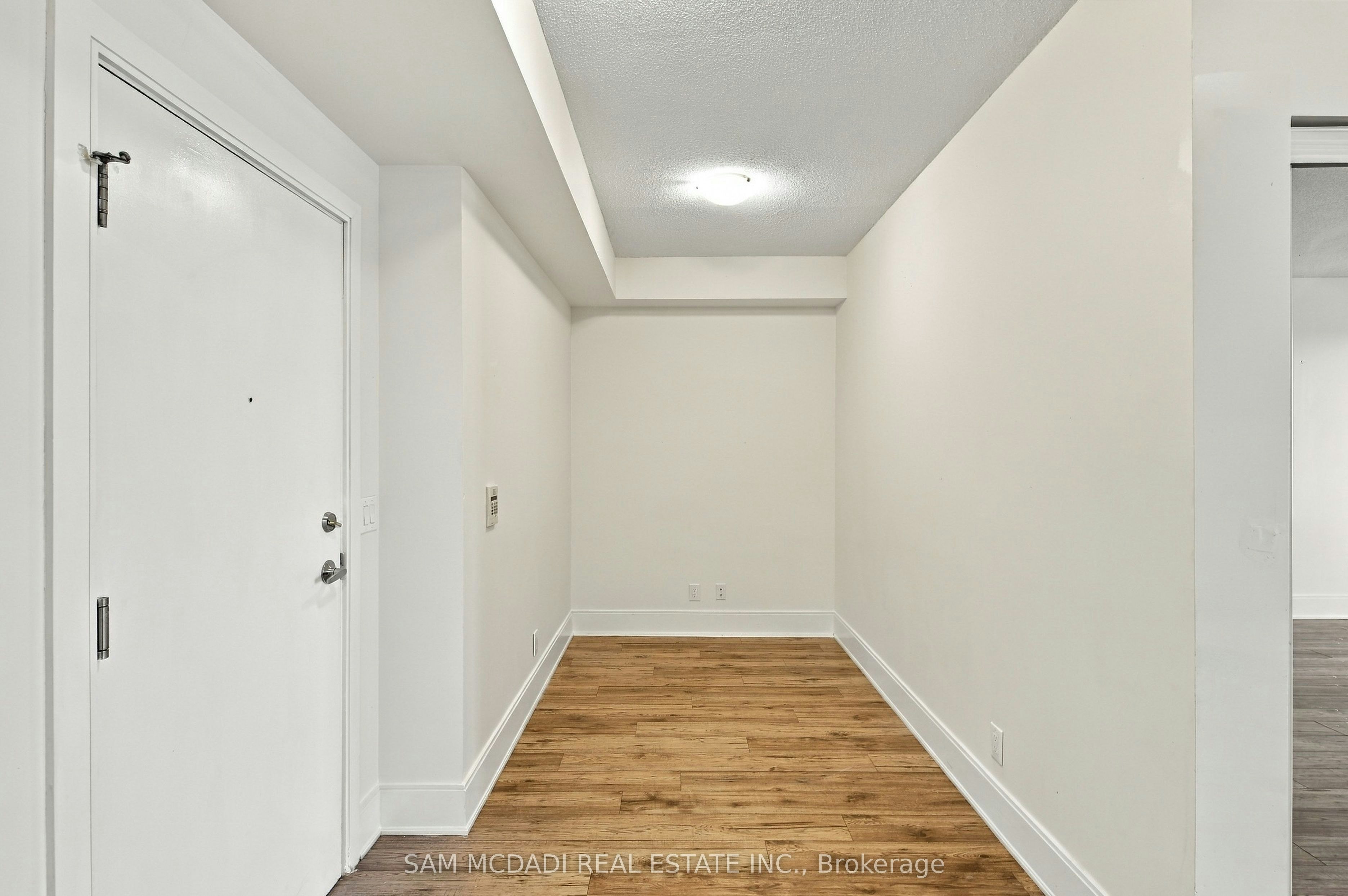 1905-330 Burnhamthorpe Road W, Mississauga, ON, L5B 0E1 - 3